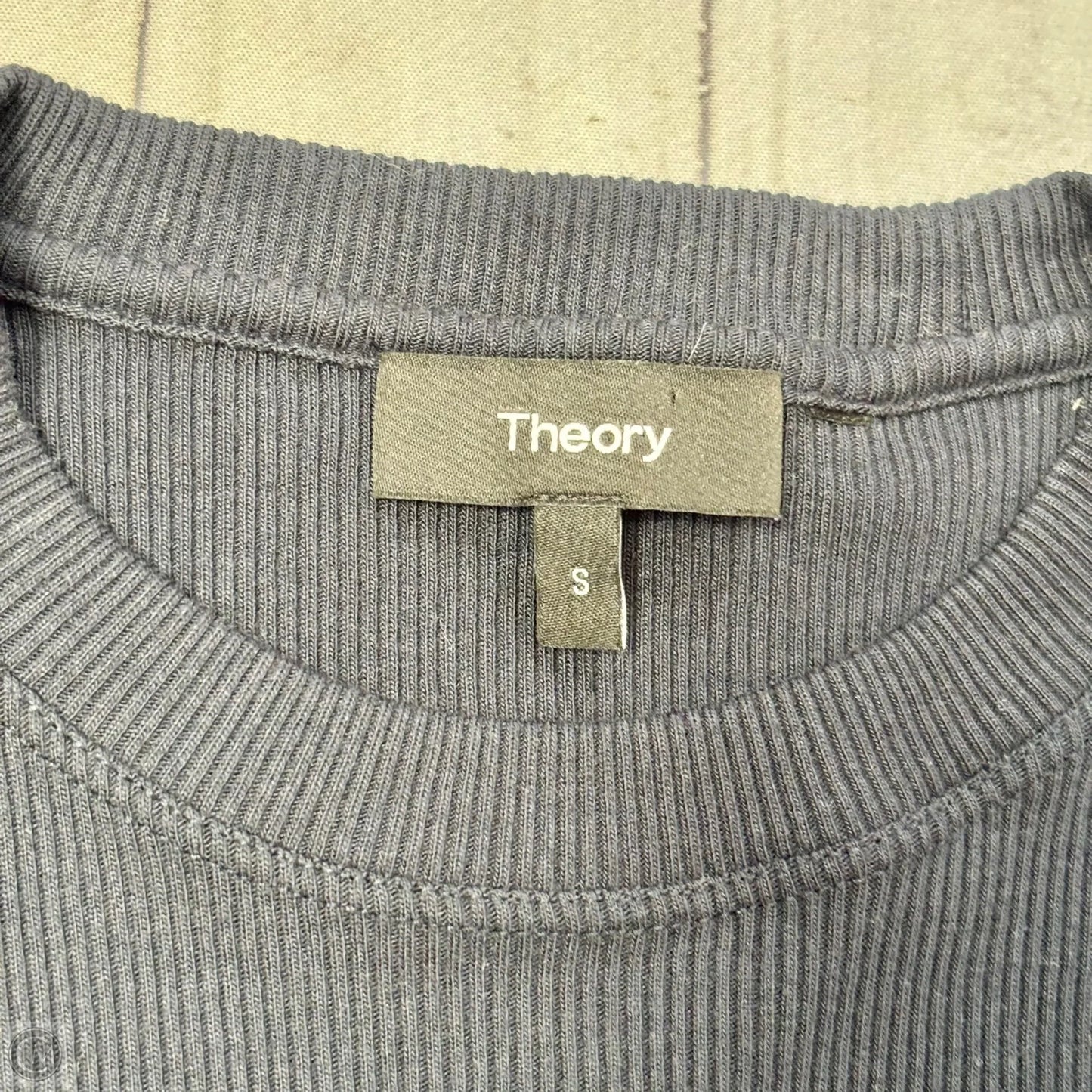 Top Long Sleeve By Theory In Navy, Size: S