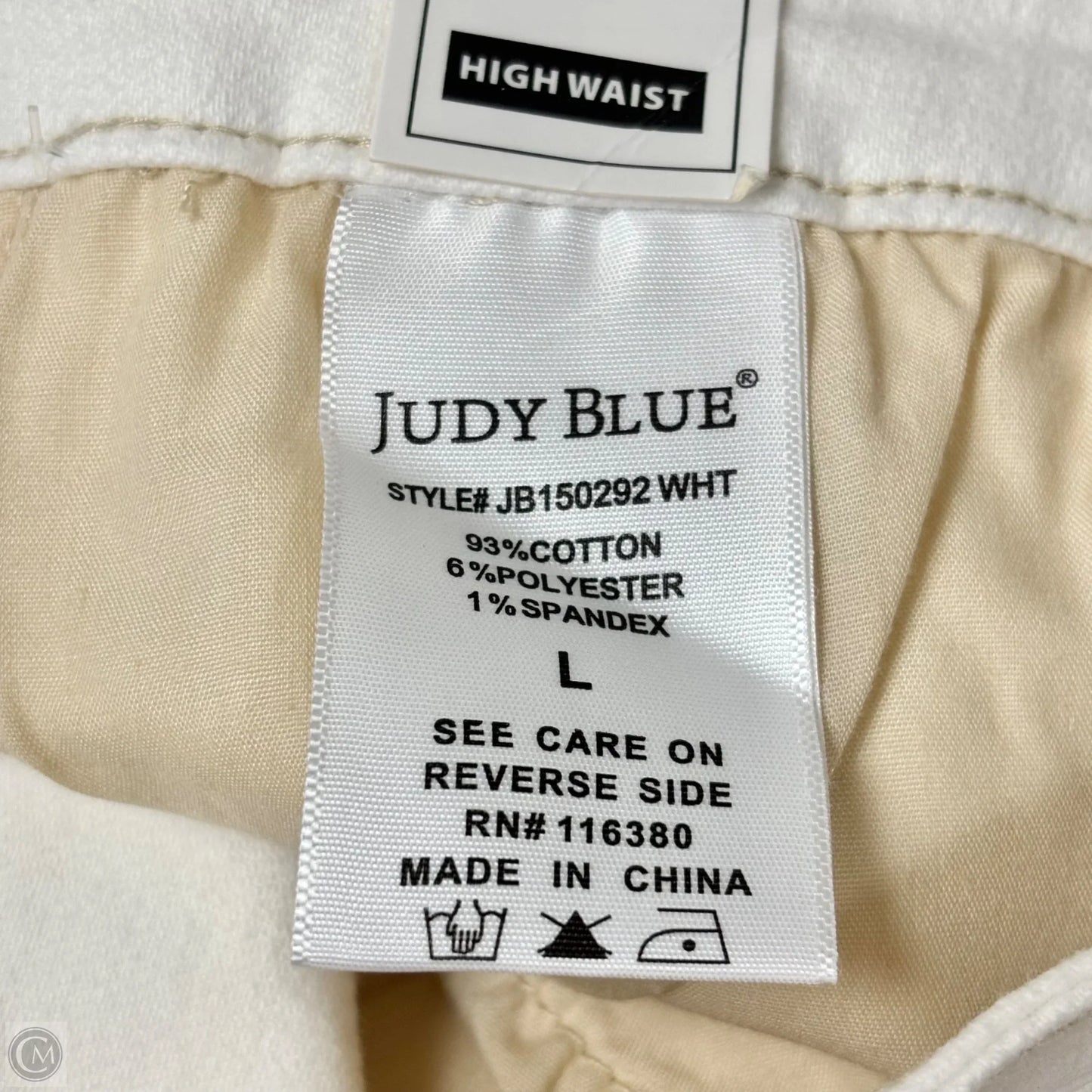 Shorts By Judy Blue In White Denim, Size: L