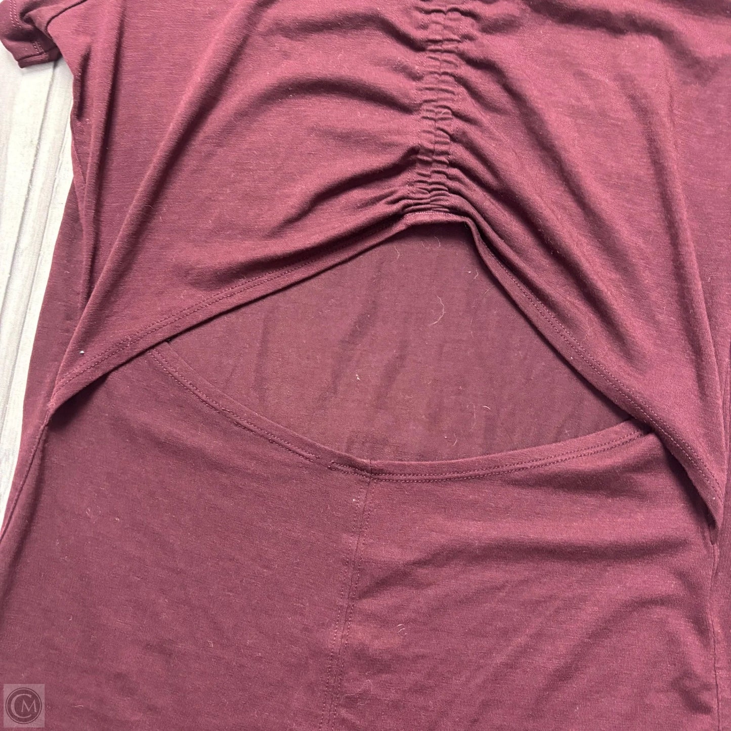 Athletic Top Short Sleeve By Athleta In Maroon, Size: Xxs