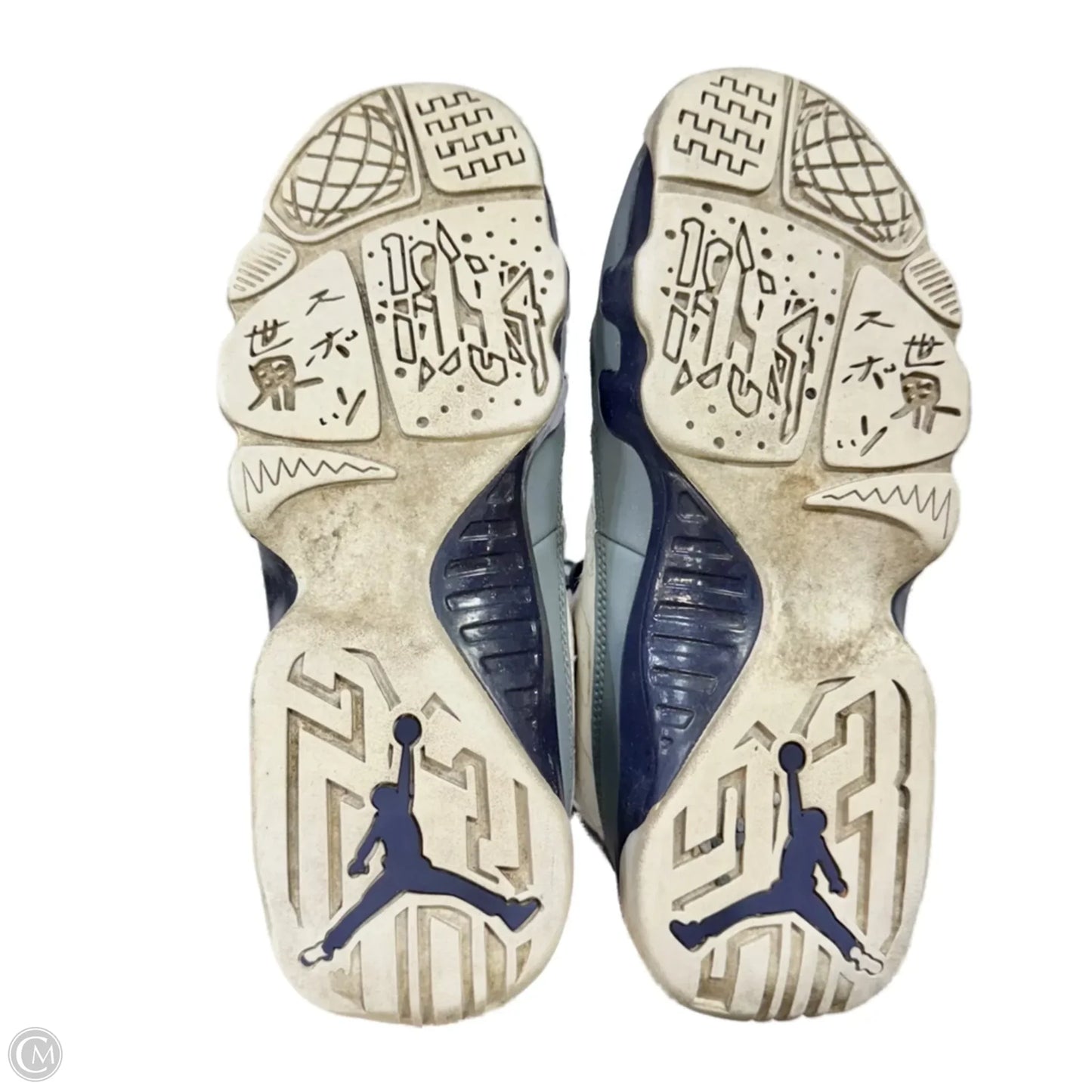 Shoes Luxury Designer By Jordan In Grey & White, Size: 7.5