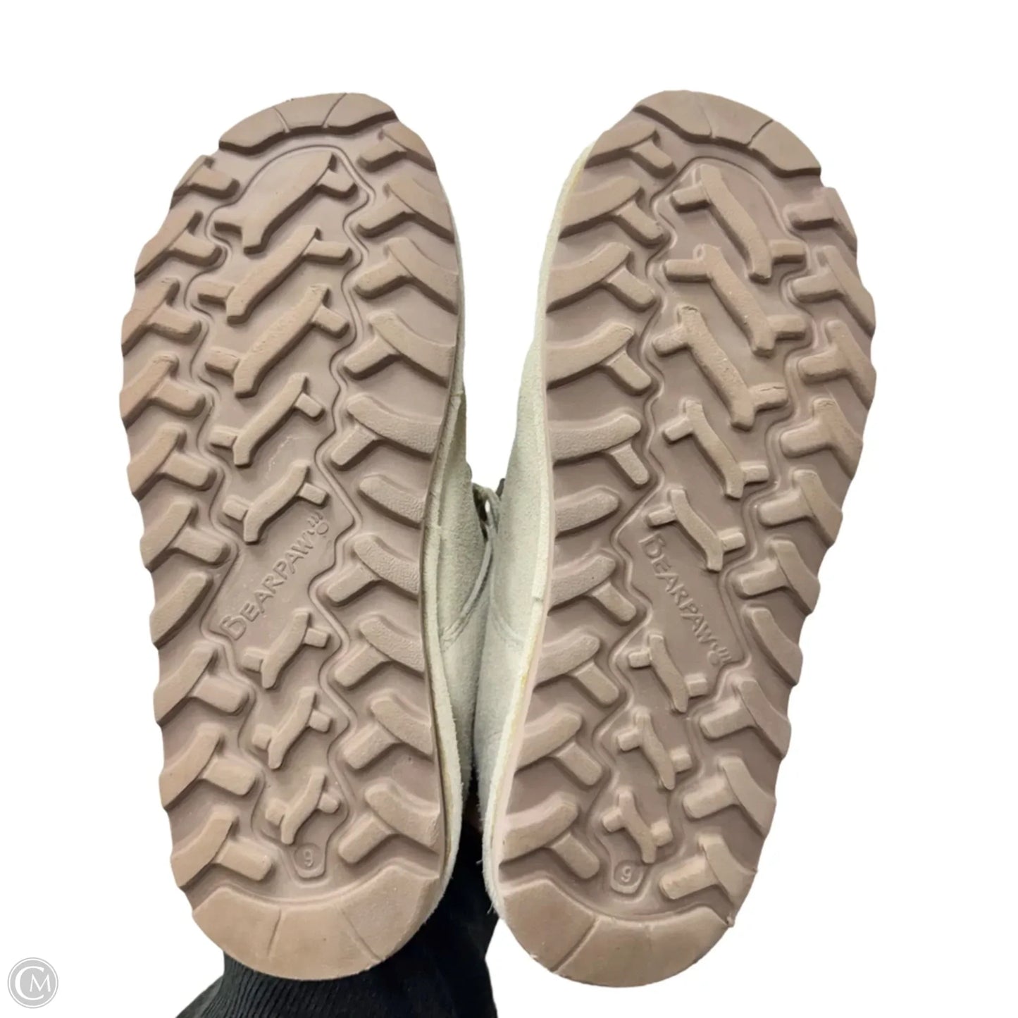 Boots Ankle Flats By Bearpaw In Grey, Size: 9