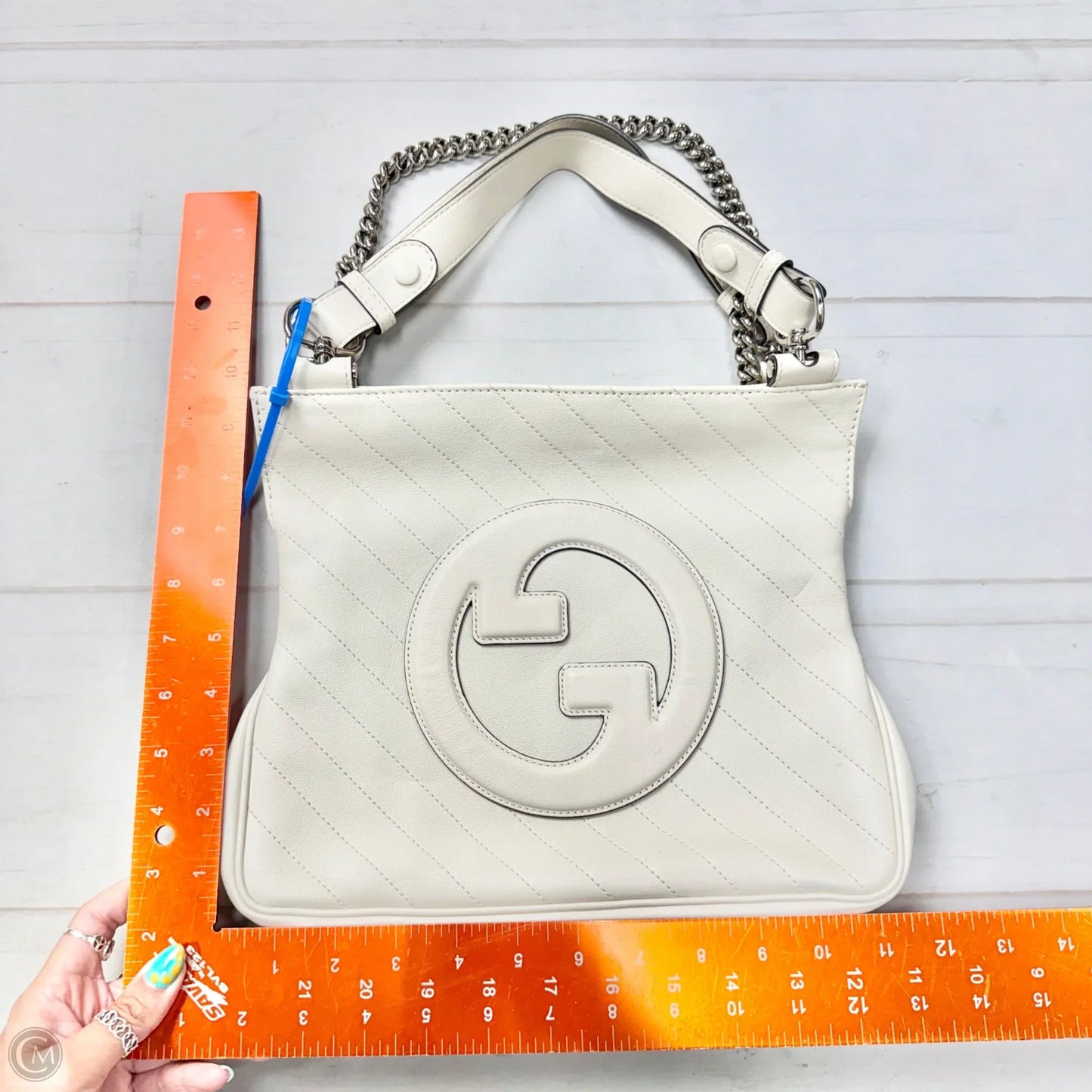 Handbag Luxury Designer By Gucci, Size: Medium