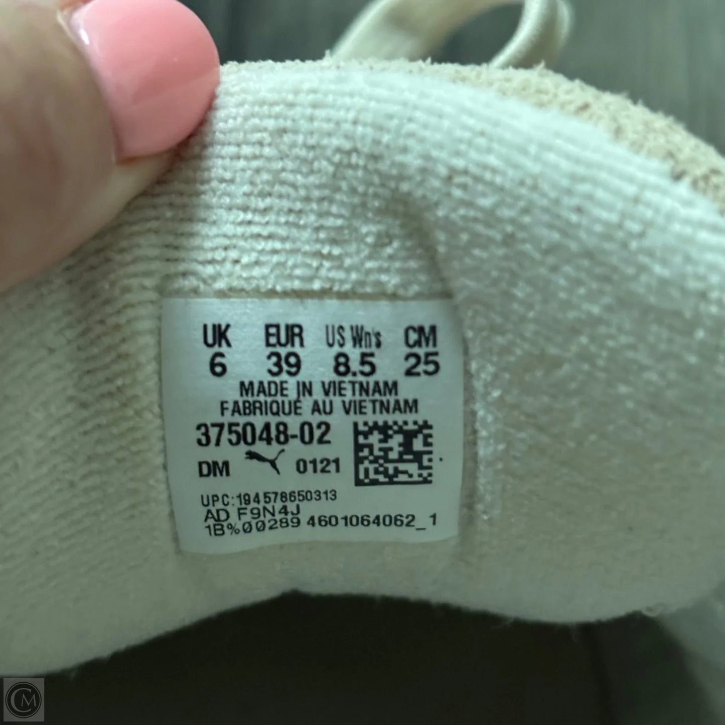 Shoes Sneakers By Puma In Tan & White, Size: 8.5