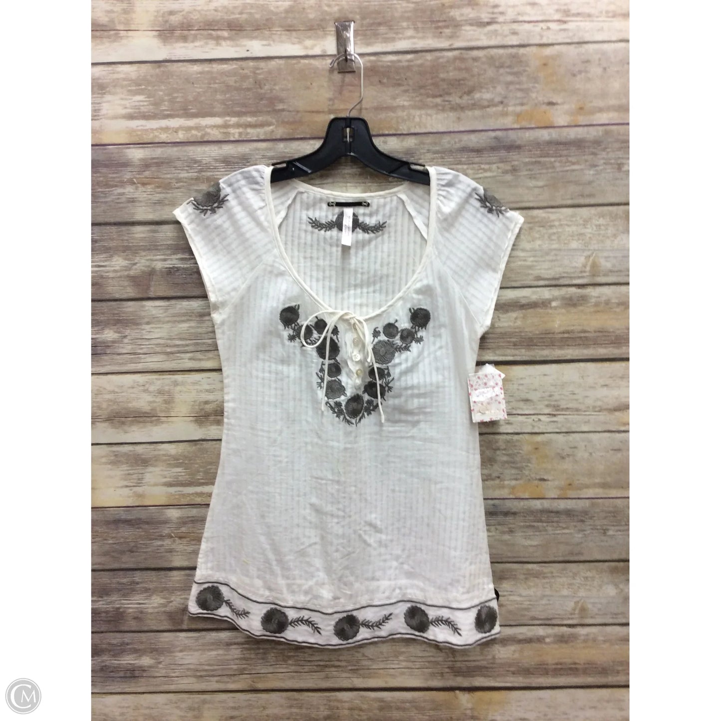 Top Short Sleeve By Free People In Cream & Grey, Size: Xs