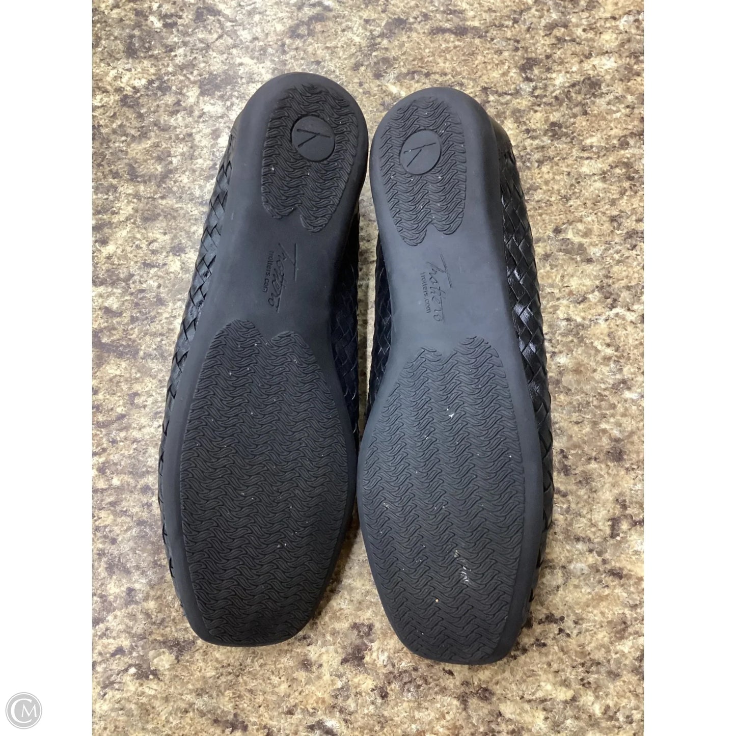Shoes Flats By Clothes Mentor In Black, Size: 9