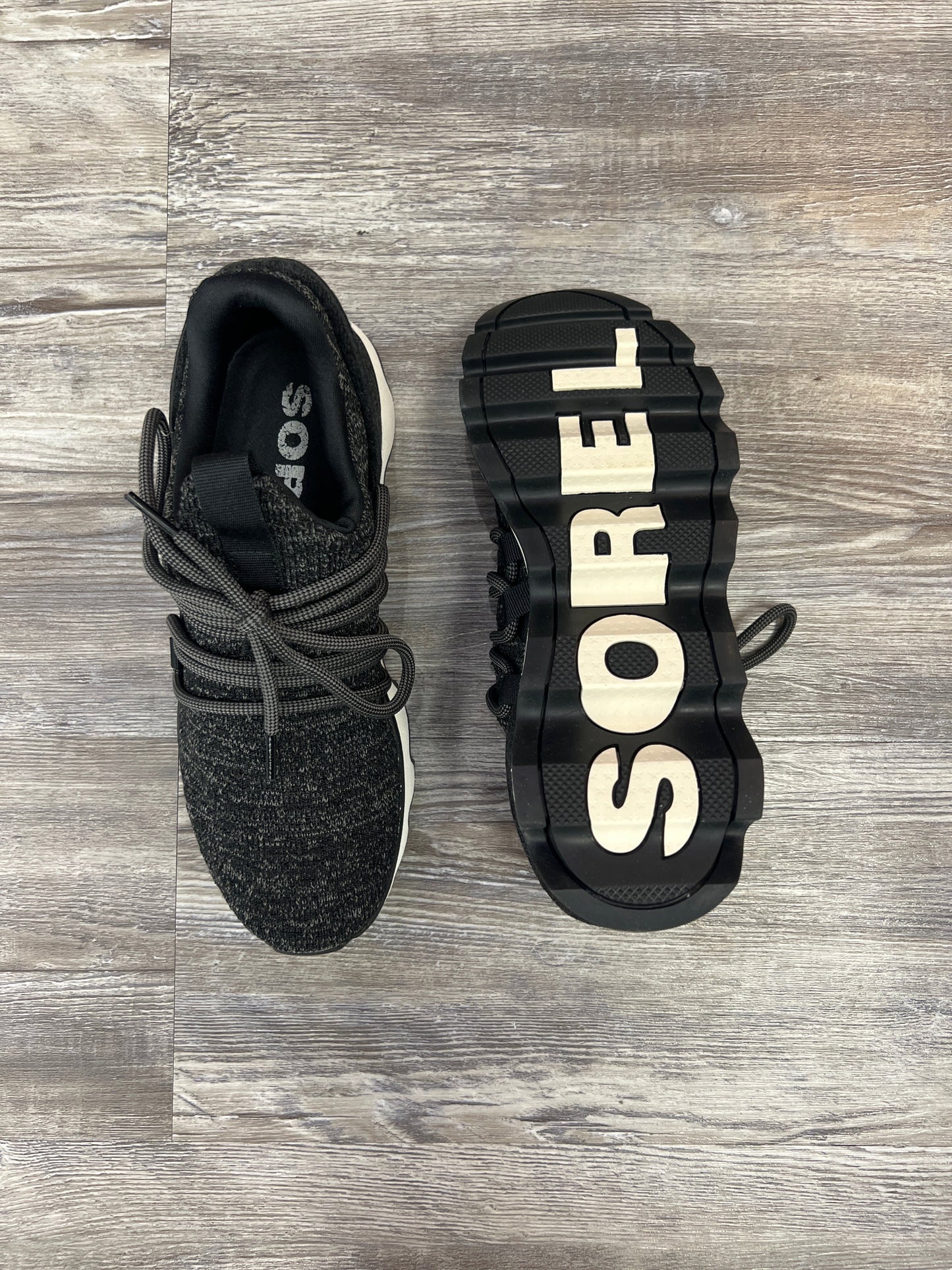 Shoes Sneakers By Sorel  Size: 8
