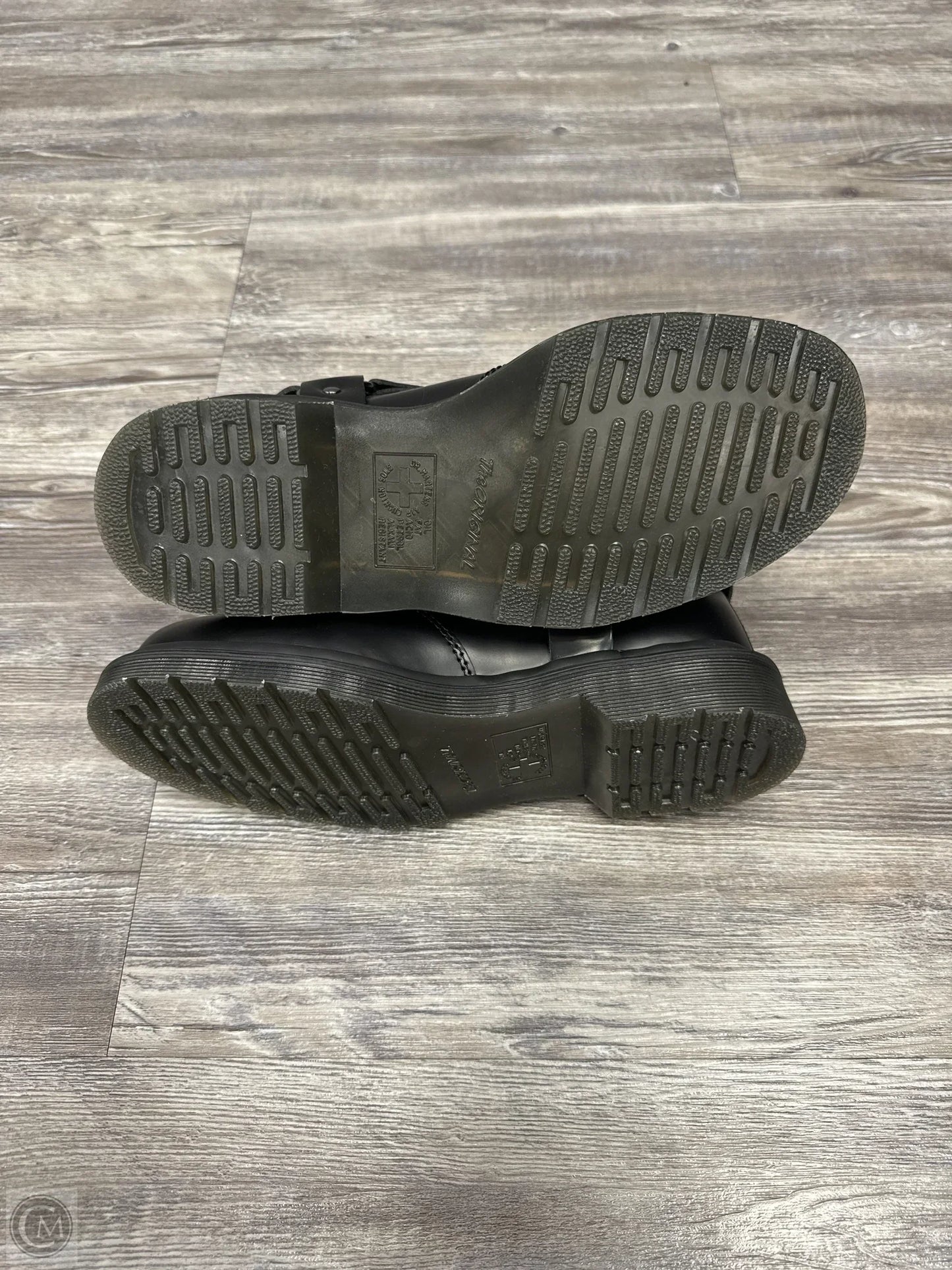 Boots Ankle Flats By Dr Martens In Black, Size: 7