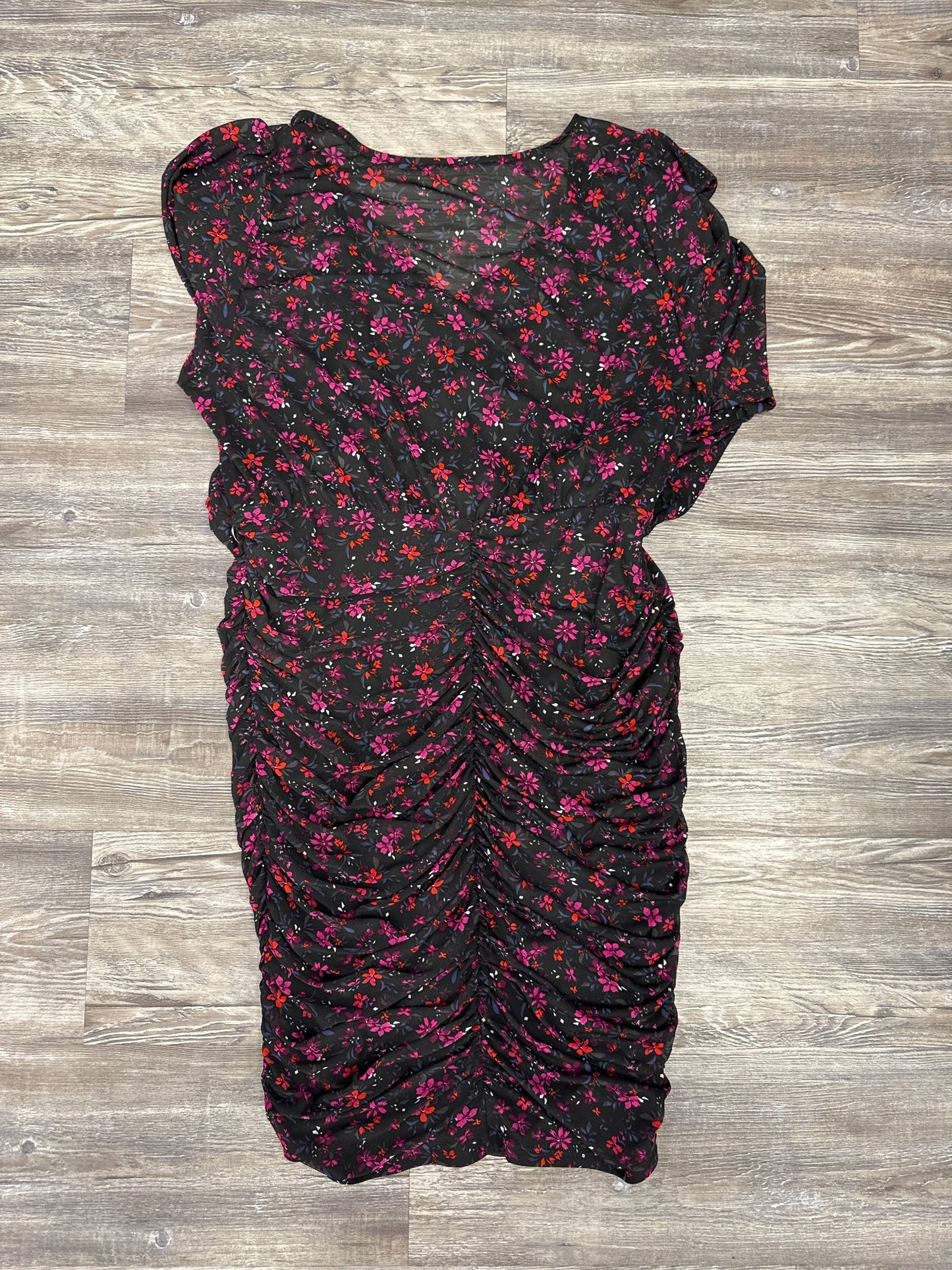 Dress Casual Short By Torrid In Black & Pink, Size: 1x