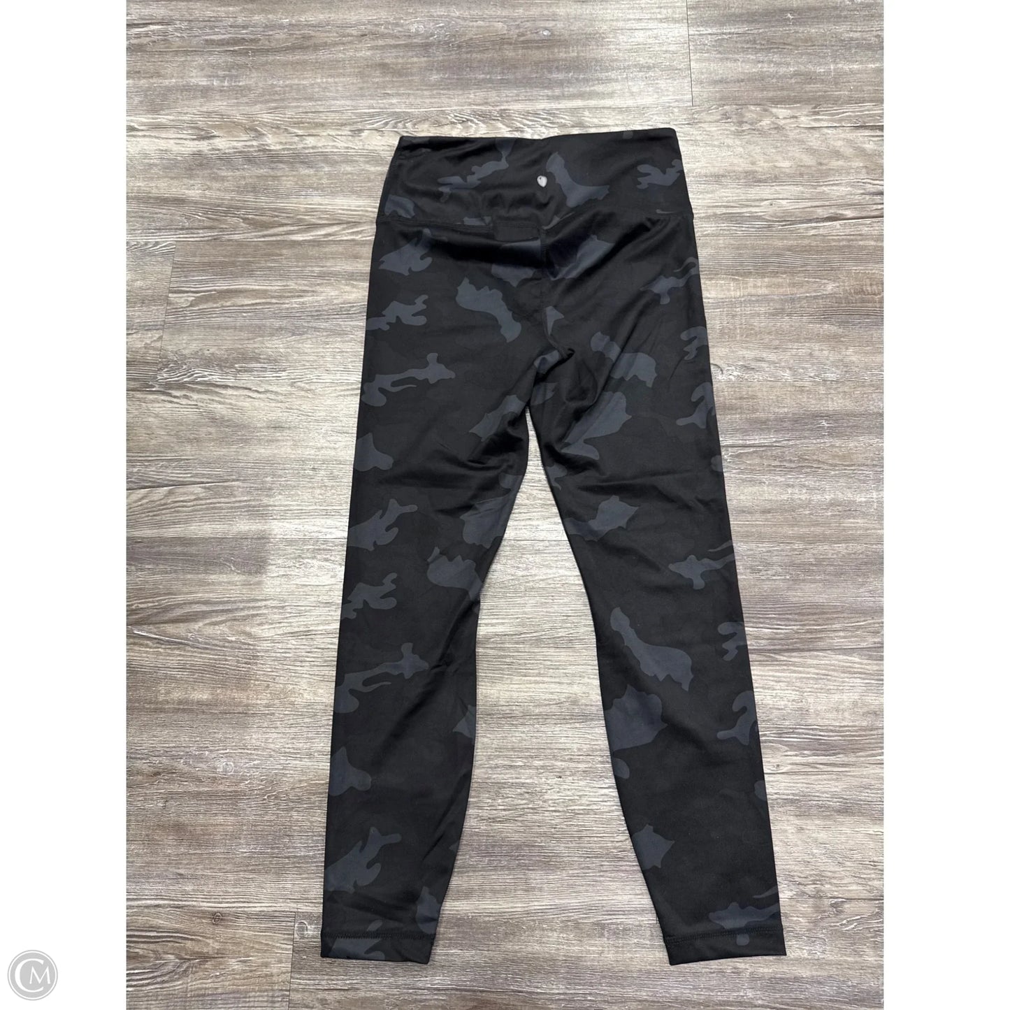 Athletic Leggings By Yogalicious In Camouflage Print, Size: M