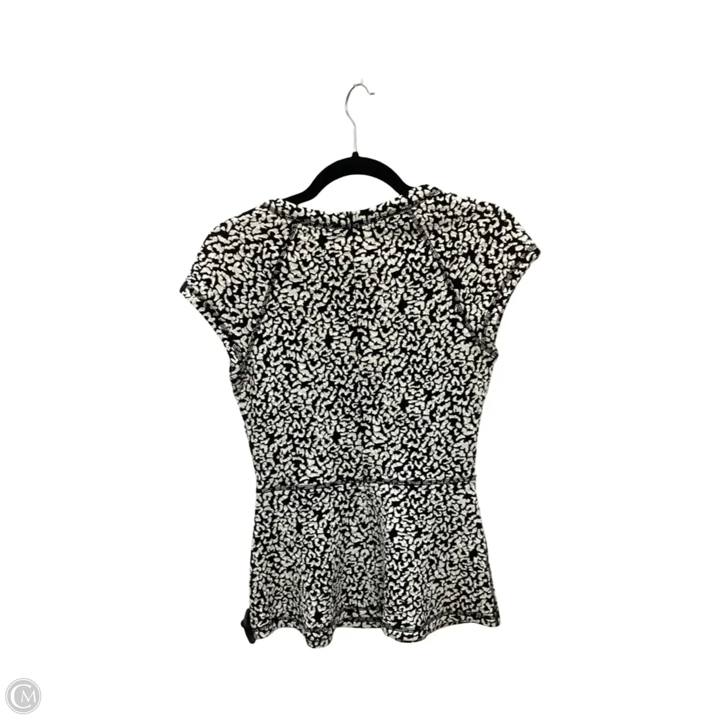 Designer Blouse Short Sleeve By Jade Melody Tam In Animal Print, Size: Xs