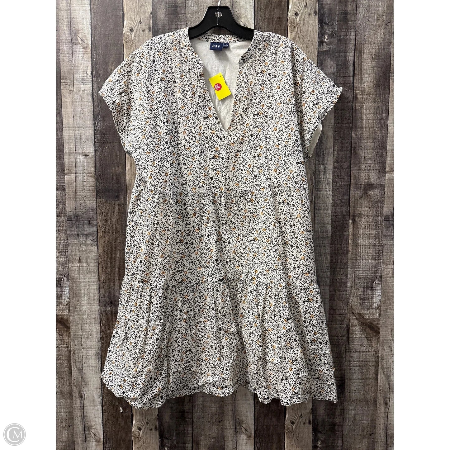 Dress Casual Short By Gap In Cream, Size: L