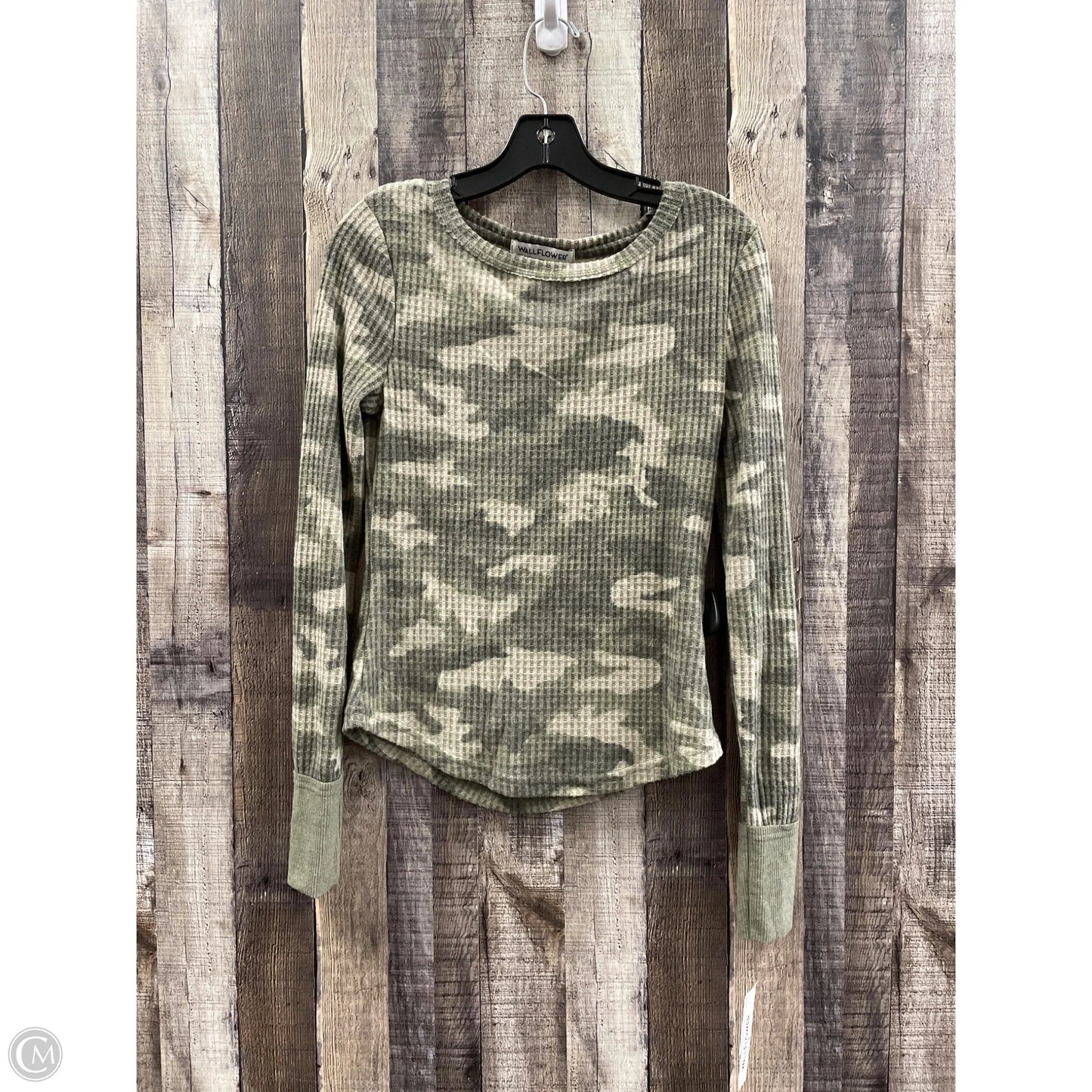 Top Long Sleeve By Wallflower In Green, Size: M