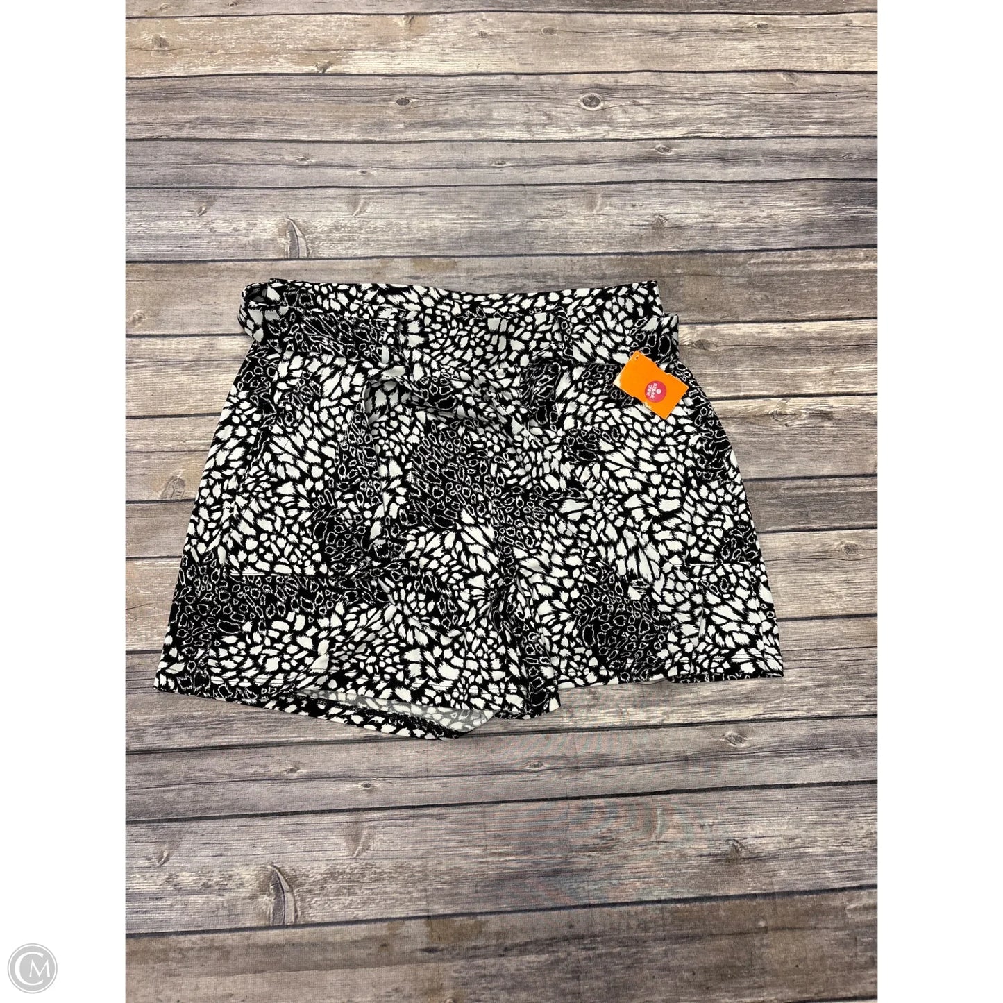 Shorts By Cme In Black & White, Size: Xs