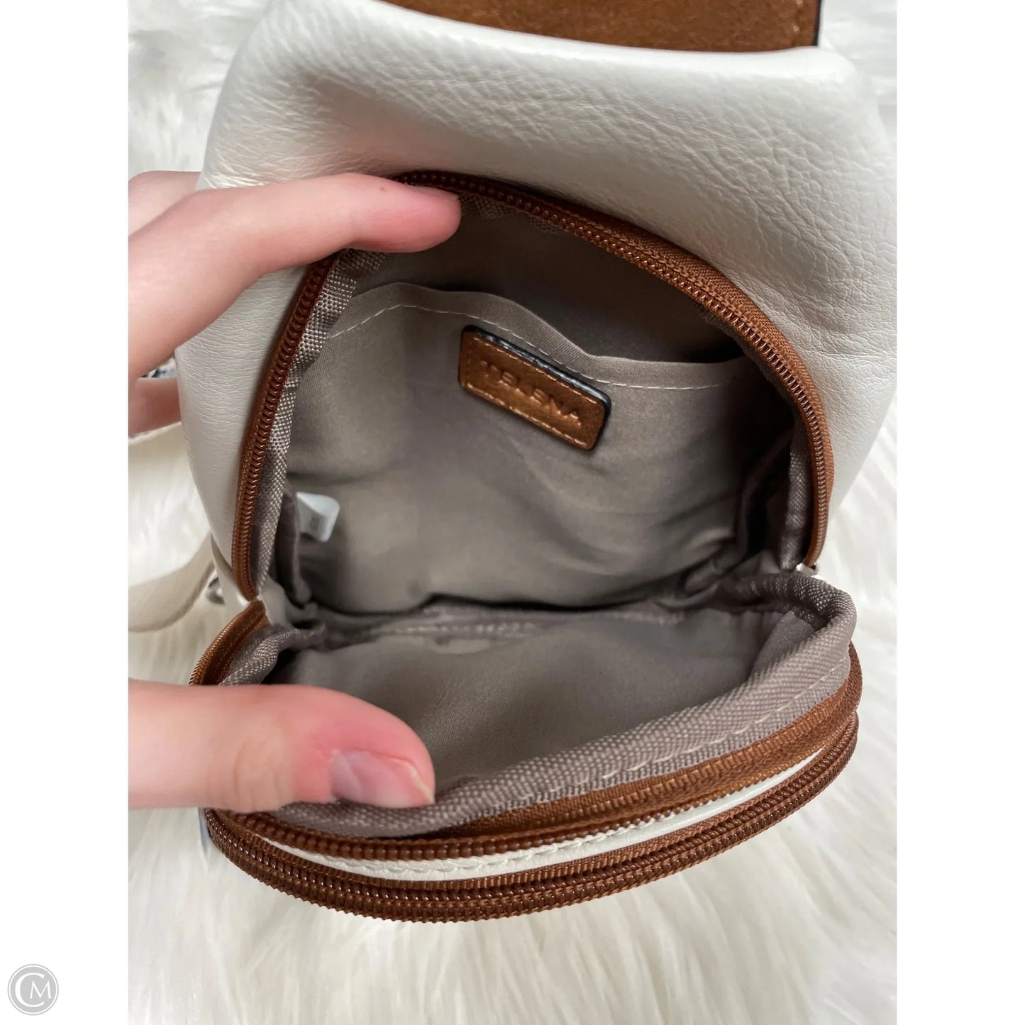 Crossbody By Cme, Size: Medium