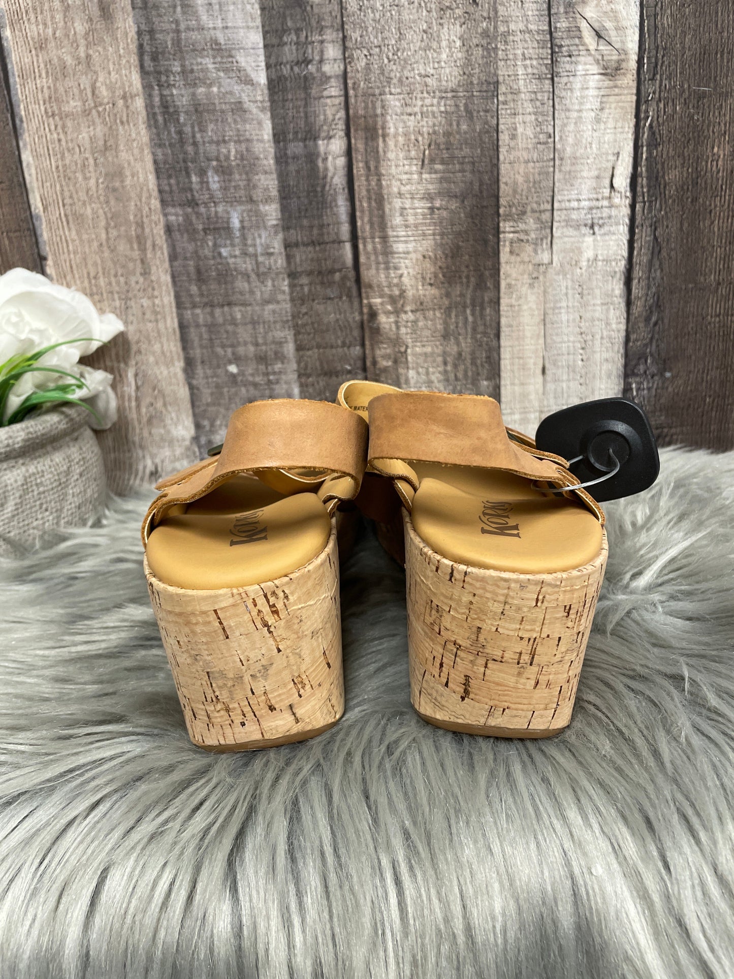 Sandals Heels Wedge By Korks  Size: 10
