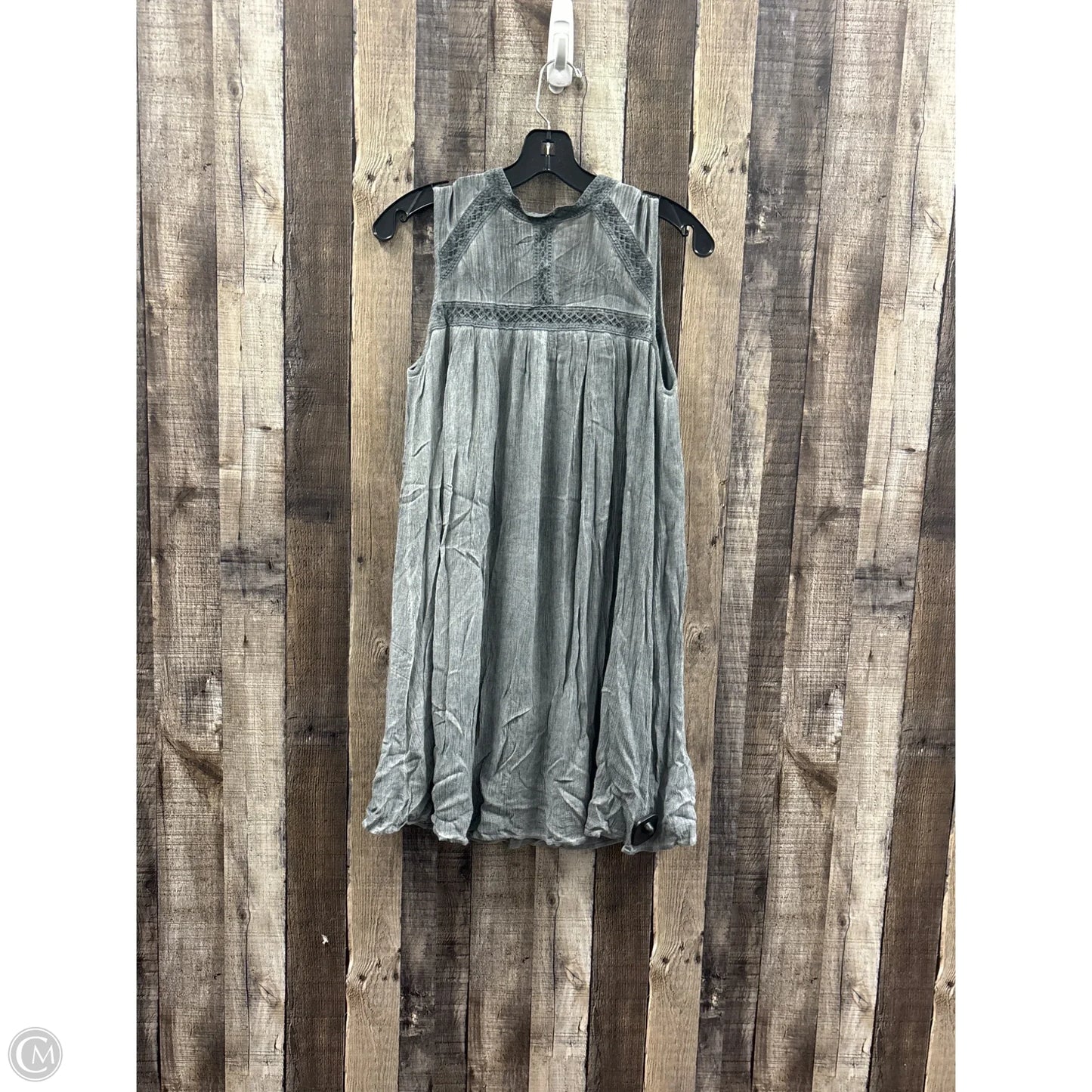 Dress Casual Short By She + Sky In Grey, Size: L