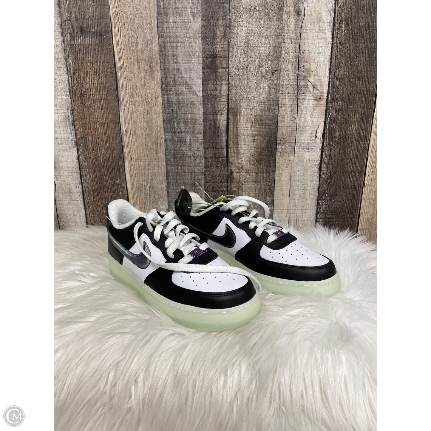 Shoes Athletic By Nike In Black & White, Size: 7