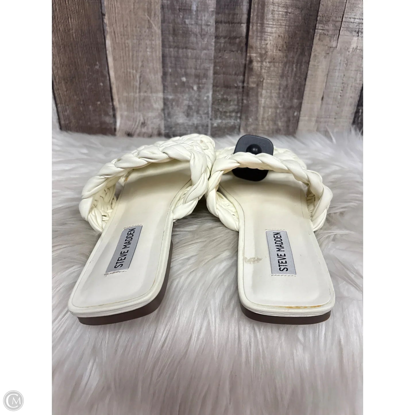 Sandals Flats By Steve Madden In White, Size: 10