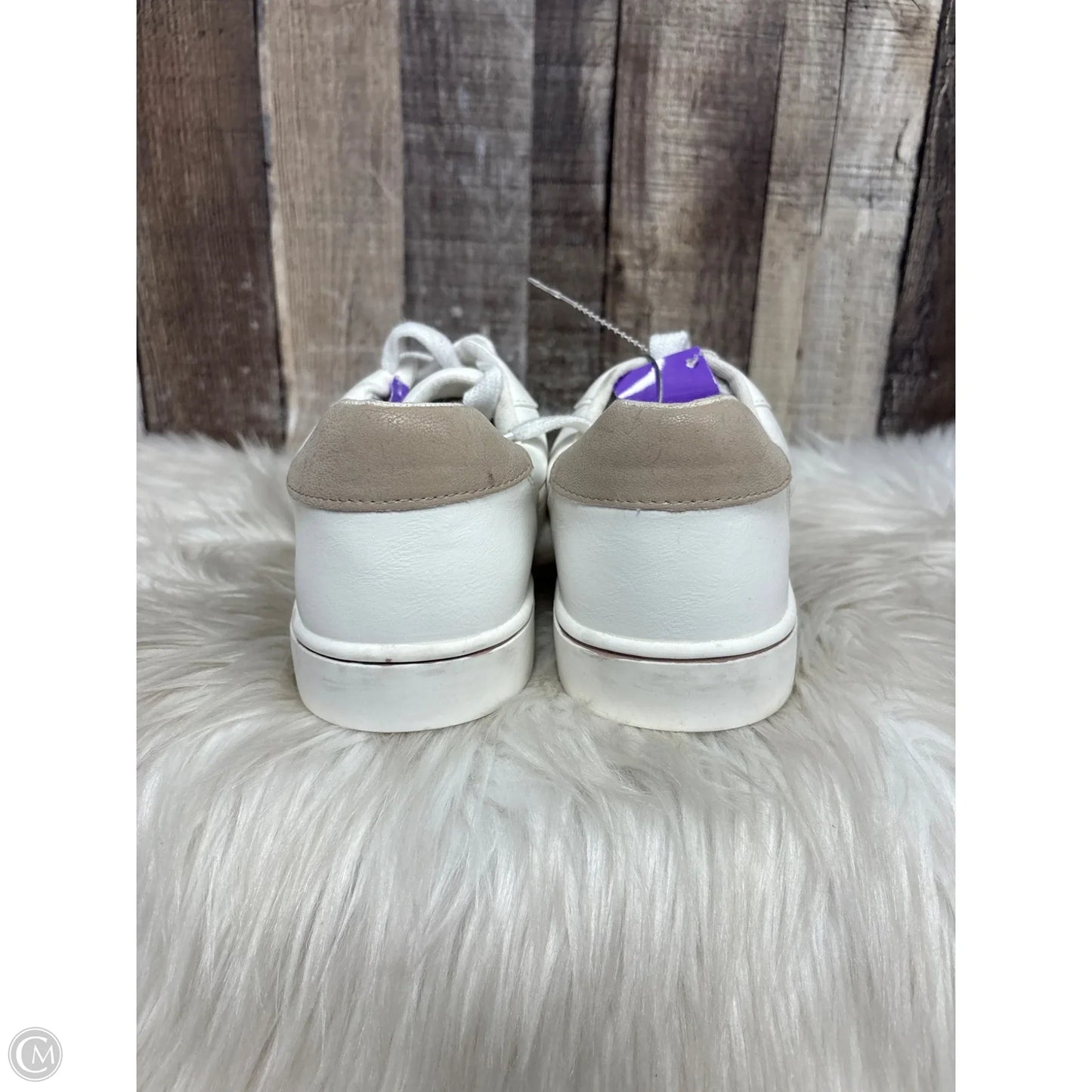Shoes Sneakers By Mia In White, Size: 8.5