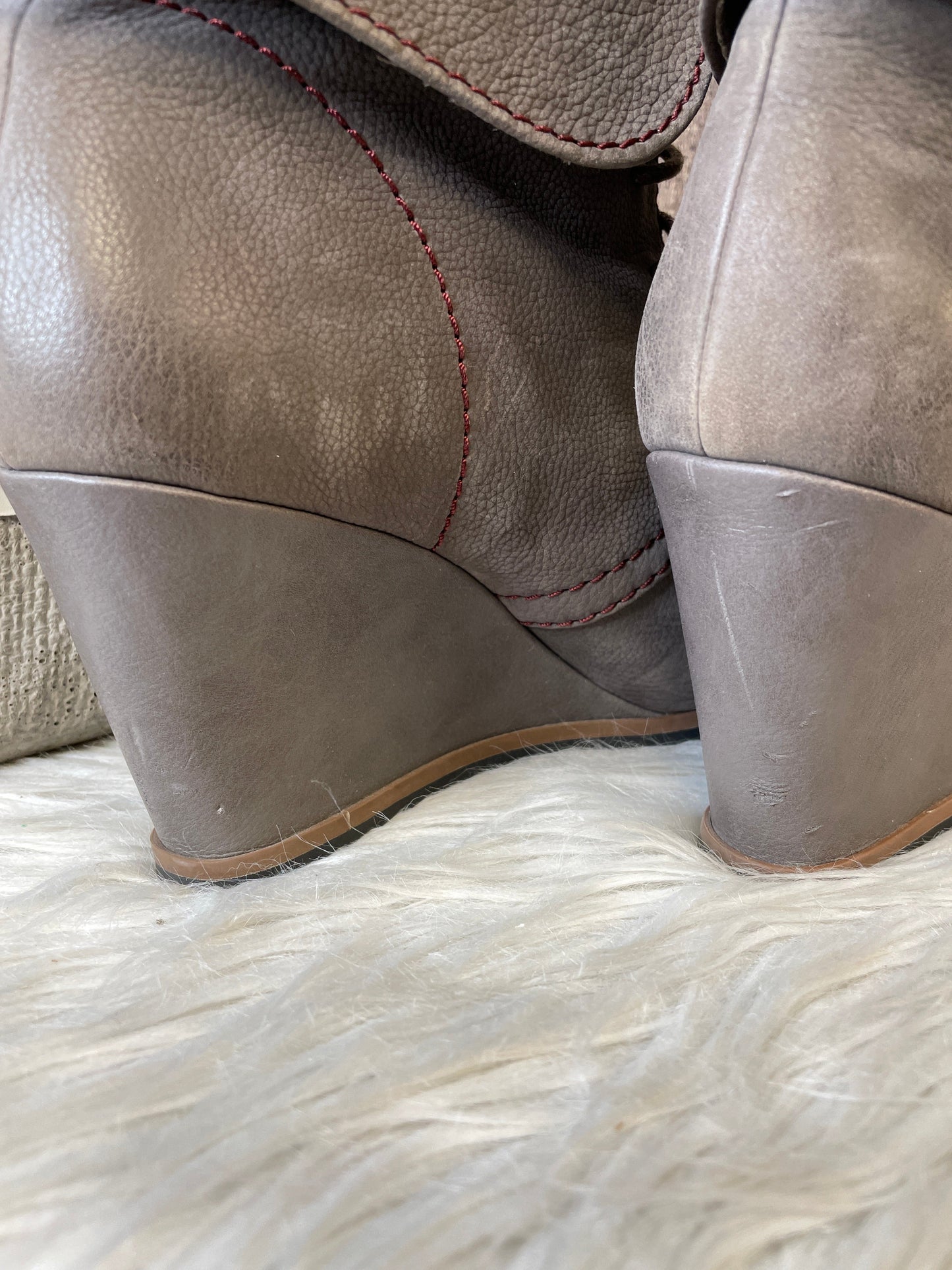 Boots Ankle Heels By Cme Size: 8