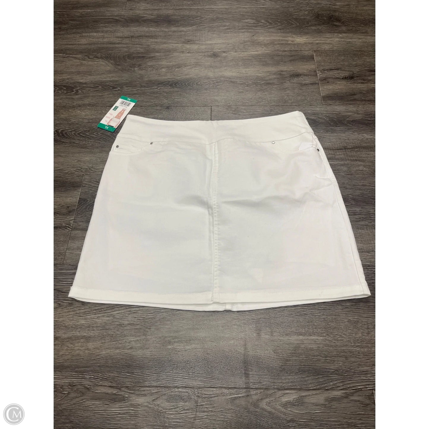 Skort By Sc & Co In White, Size: Xl