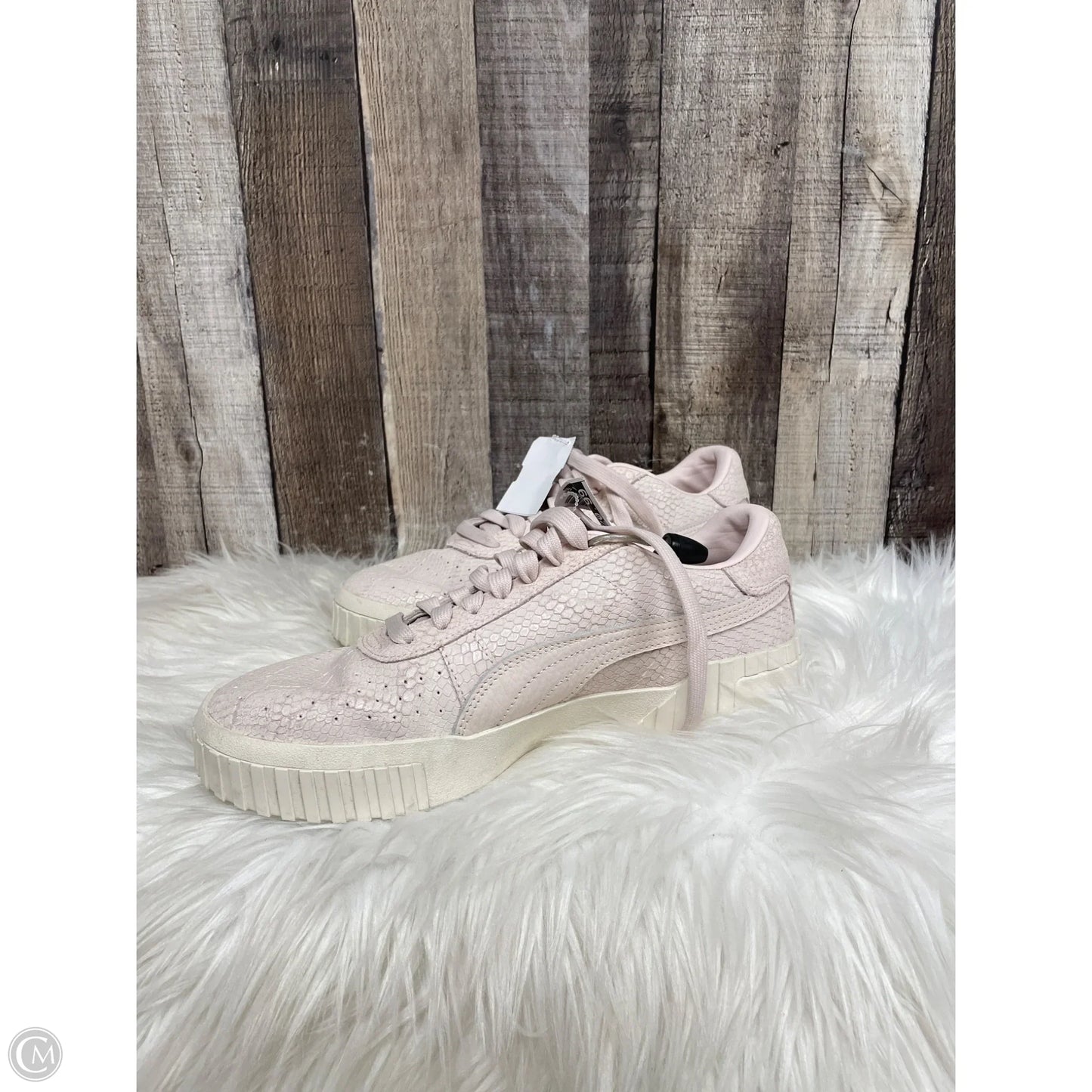 Shoes Sneakers By Puma In Pink, Size: 7.5