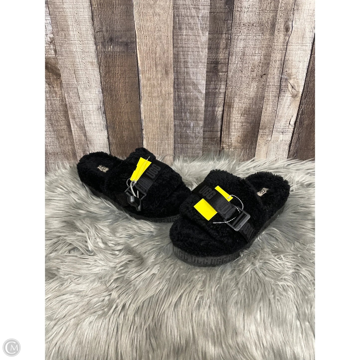 Sandals Designer By Ugg In Black, Size: 9