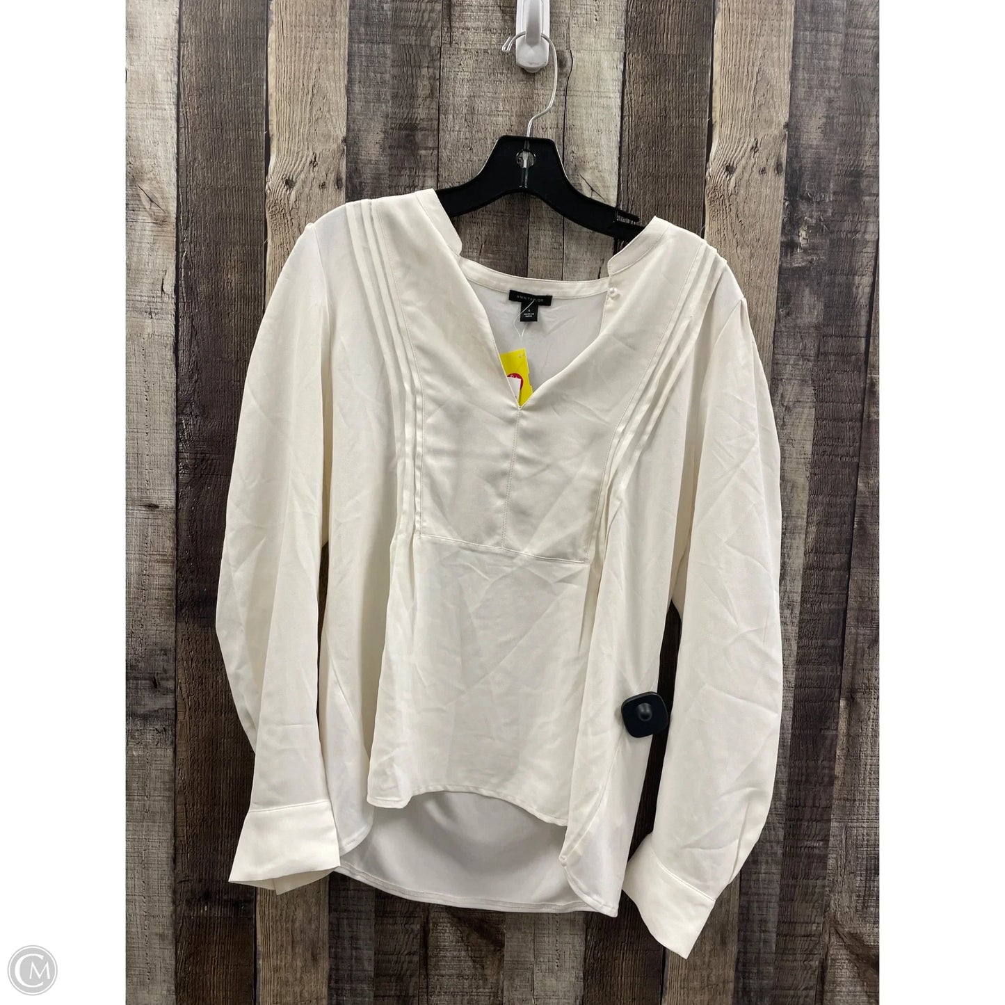 Top Long Sleeve By Ann Taylor In Cream, Size: S
