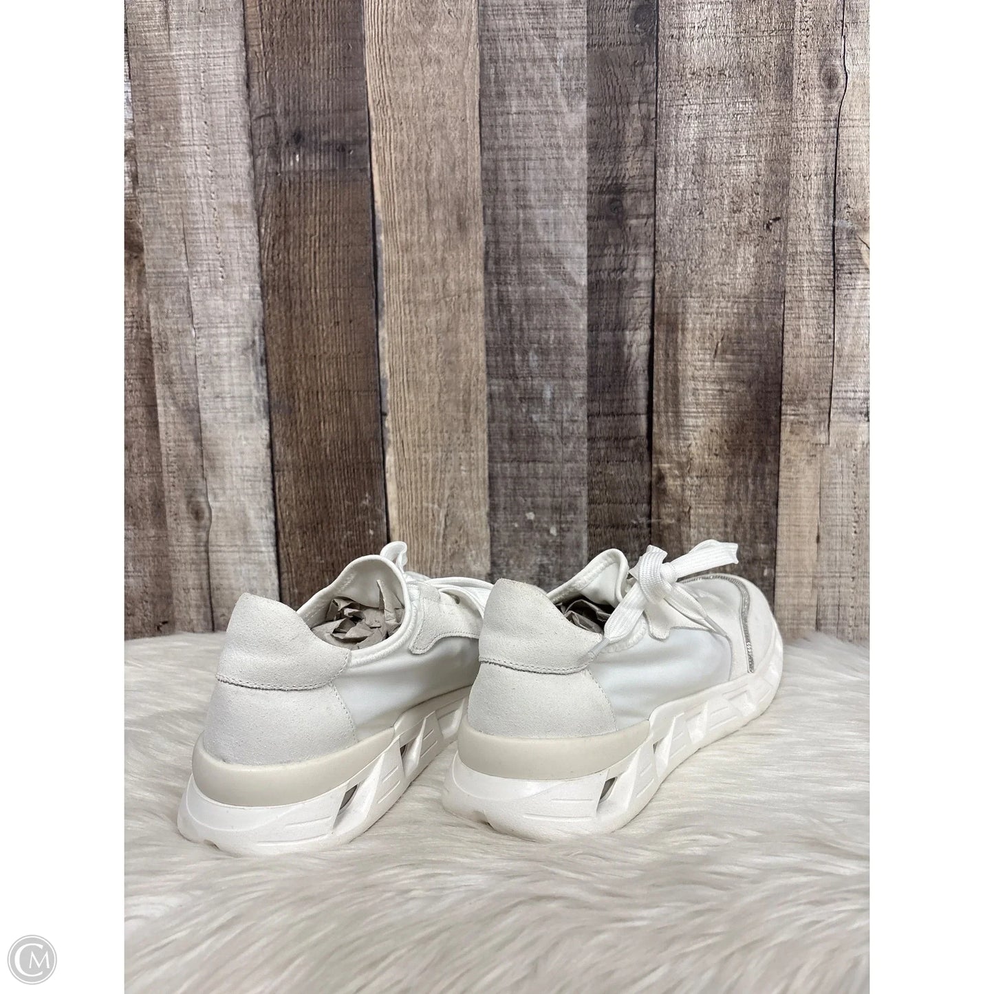 Shoes Sneakers By Vaneli In White, Size: 8