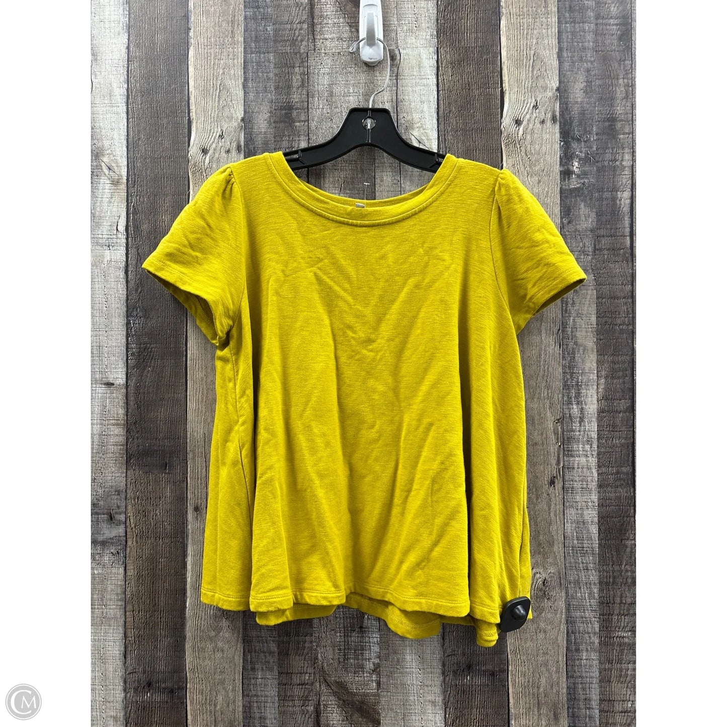 Top Short Sleeve By Eri + Ali In Gold, Size: M