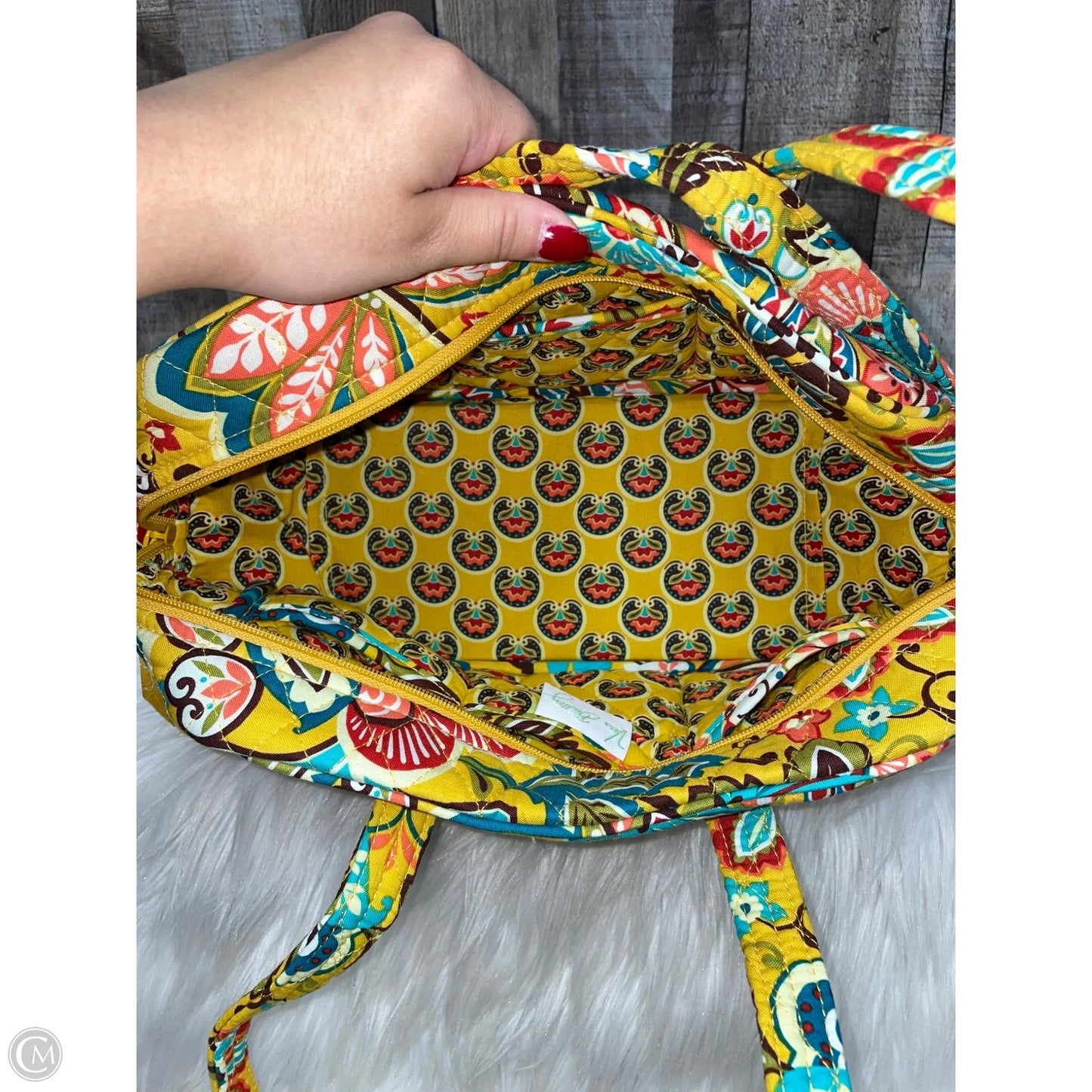 Handbag By Vera Bradley, Size: Medium