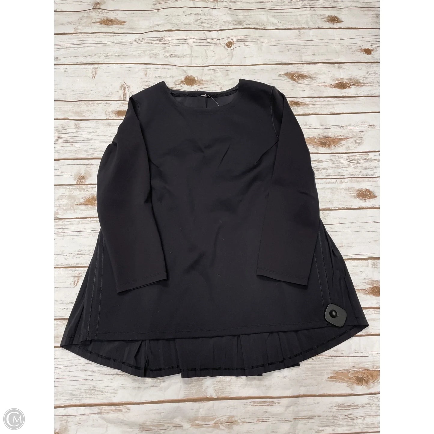 Athletic Top Long Sleeve Crewneck By Lululemon In Black, Size: M