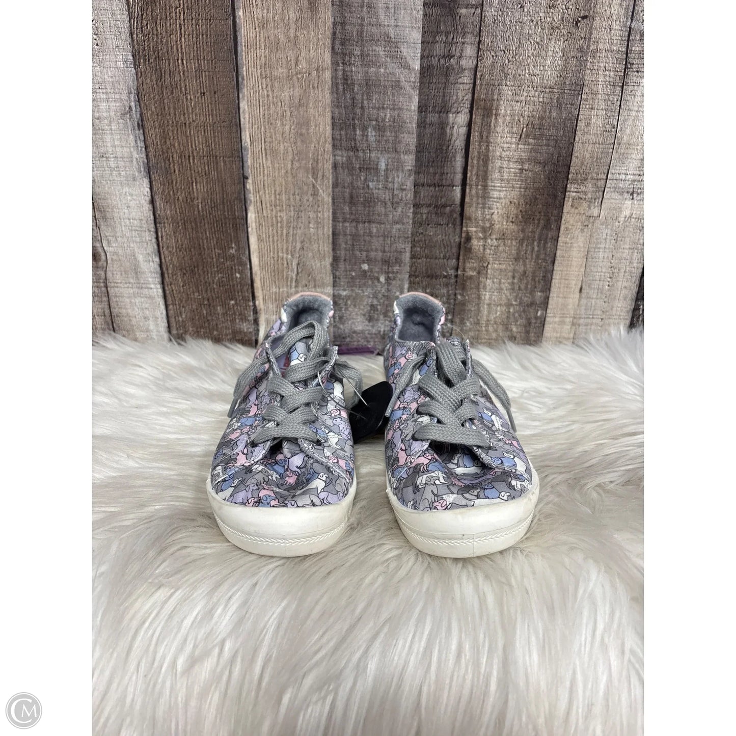 Shoes Sneakers By Bobs In Grey & Pink, Size: 8.5