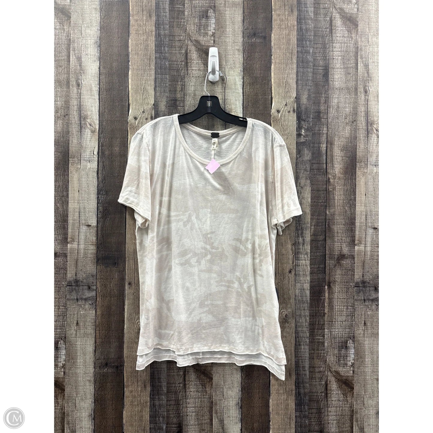 Top Short Sleeve By We The Free In Camouflage Print, Size: M