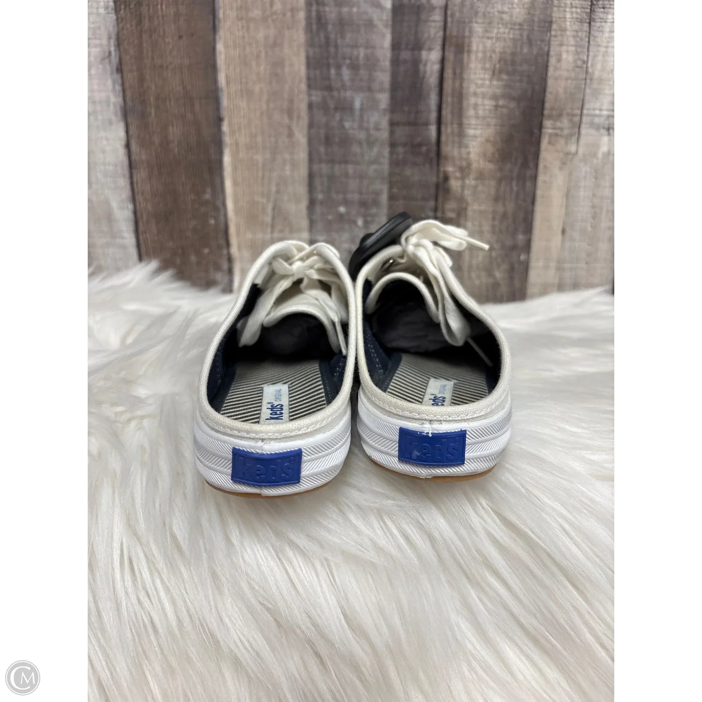 Shoes Flats By Keds In White, Size: 8
