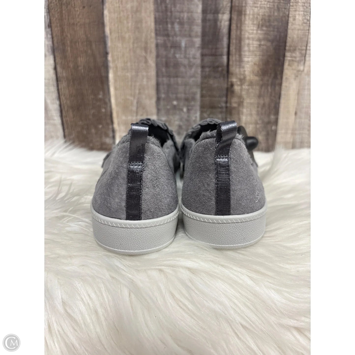 Shoes Flats By Skechers In Grey, Size: 10