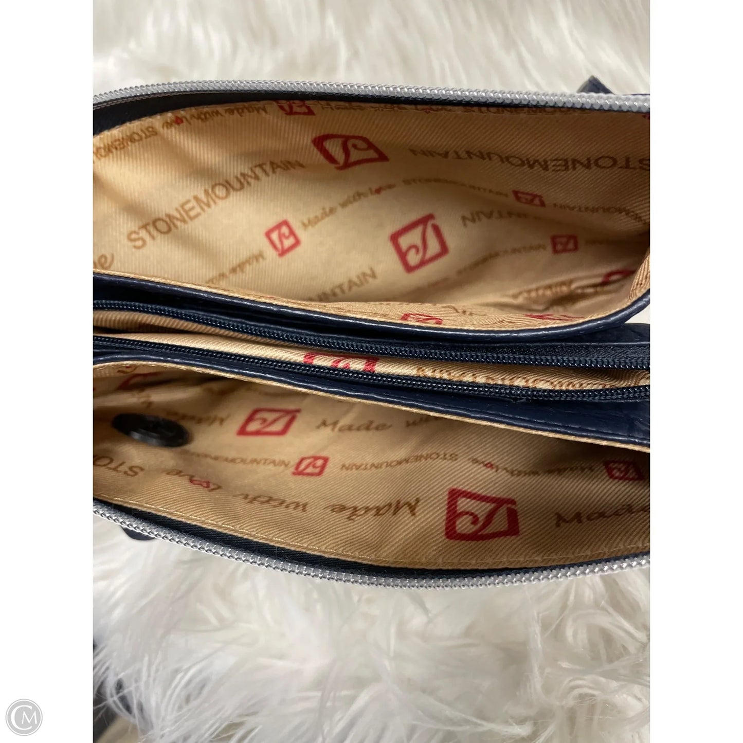 Crossbody By Stone Mountain, Size: Medium