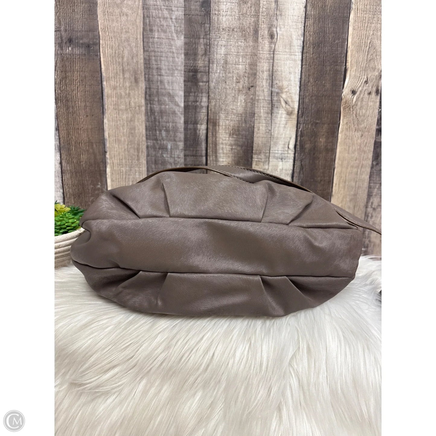 Crossbody Luxury Designer By Marc Jacobs, Size: Large