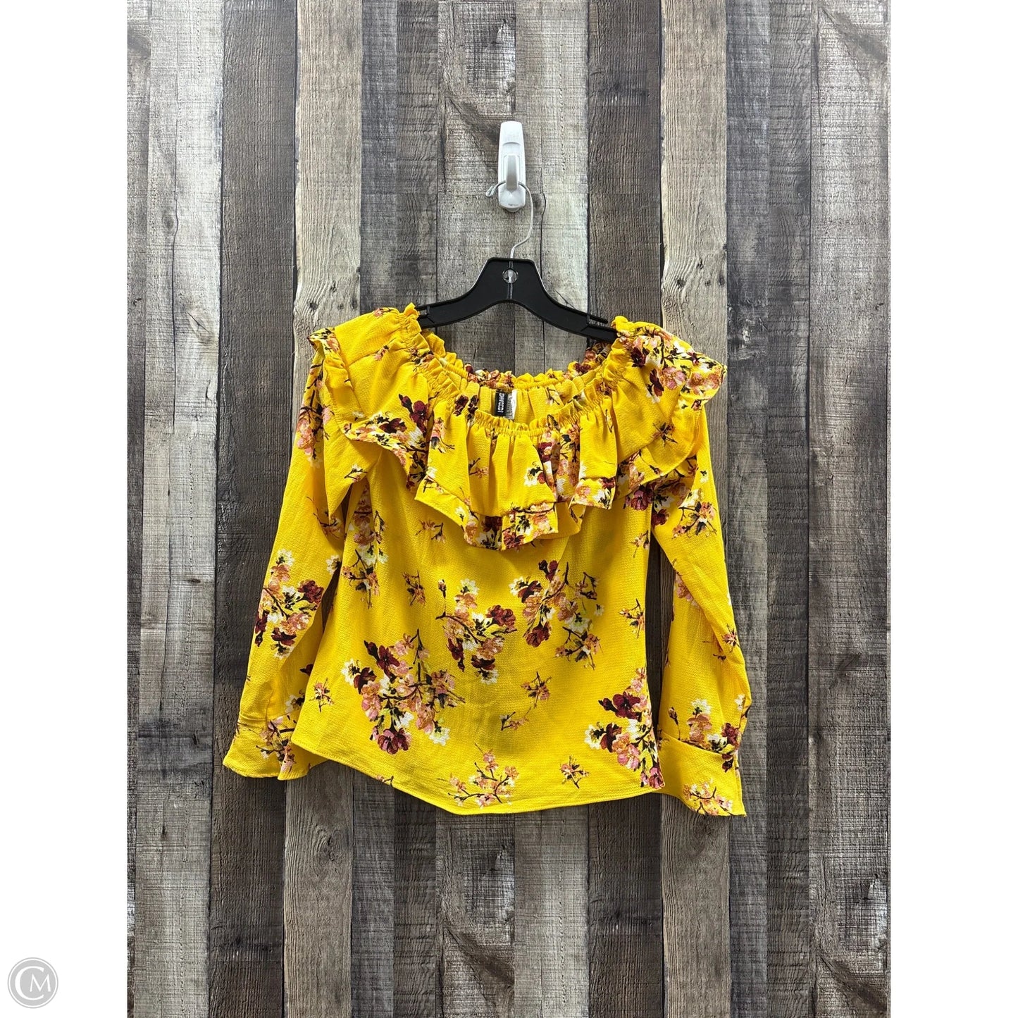 Top Long Sleeve By Divided In Yellow, Size: S