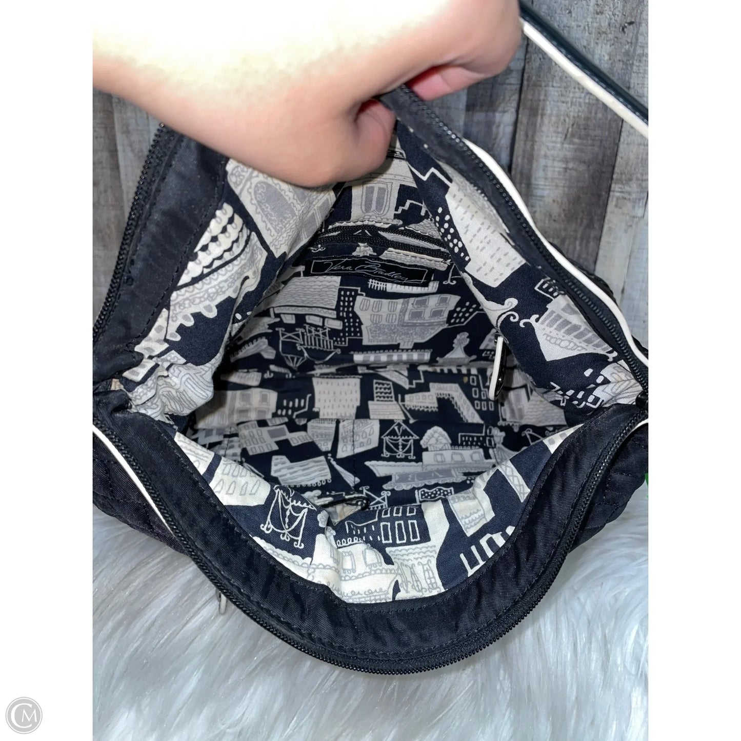 Handbag By Vera Bradley, Size: Medium