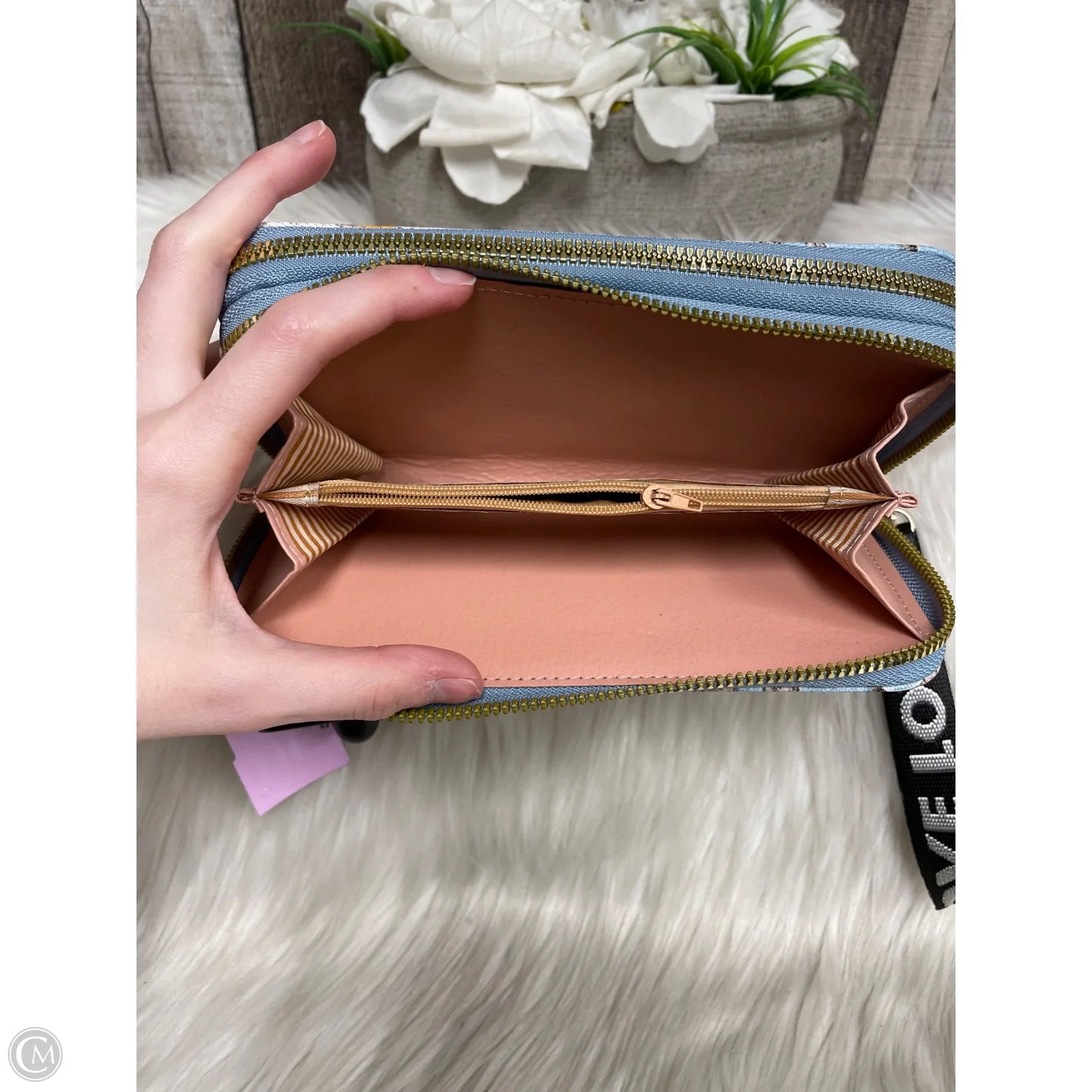 Wristlet By Cme, Size: Medium
