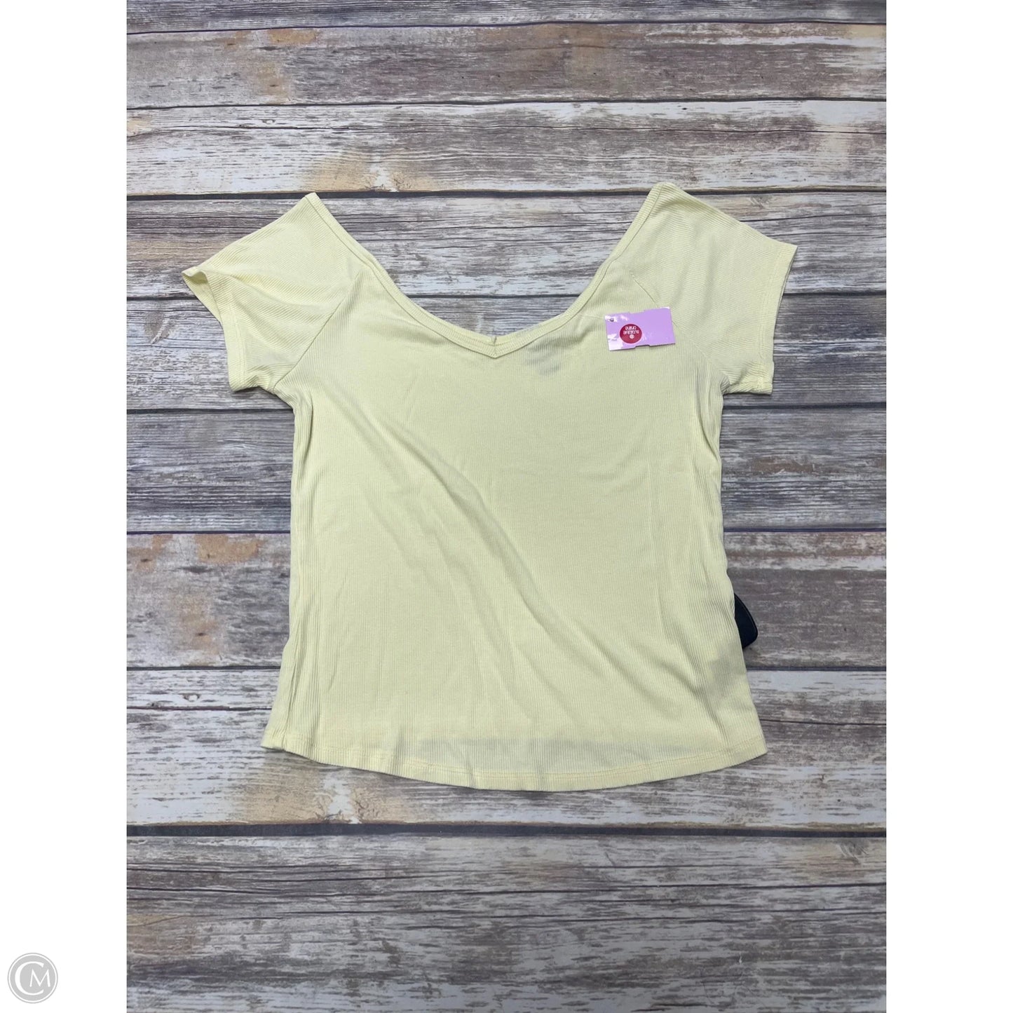 Top Short Sleeve By Wild Fable In Yellow, Size: M