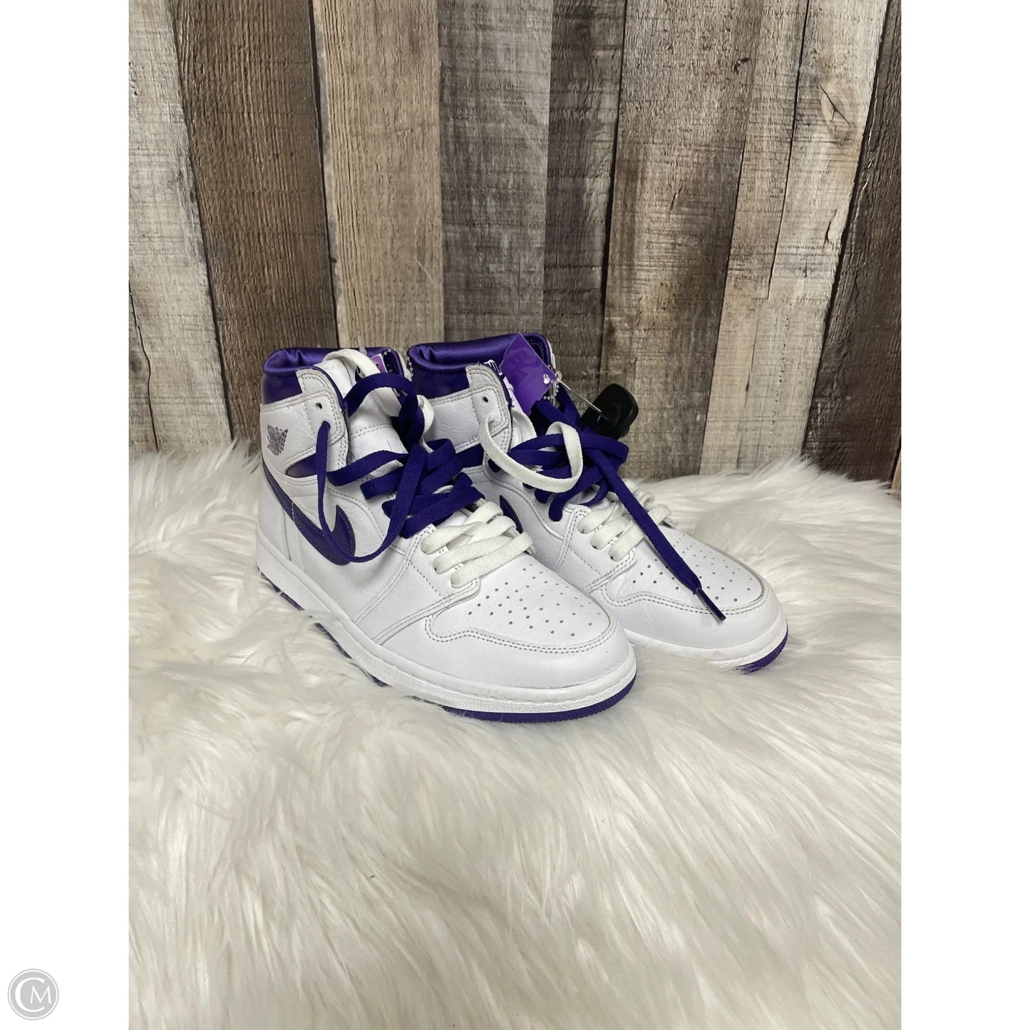 Shoes Luxury Designer By Jordan In Purple & White, Size: 7.5