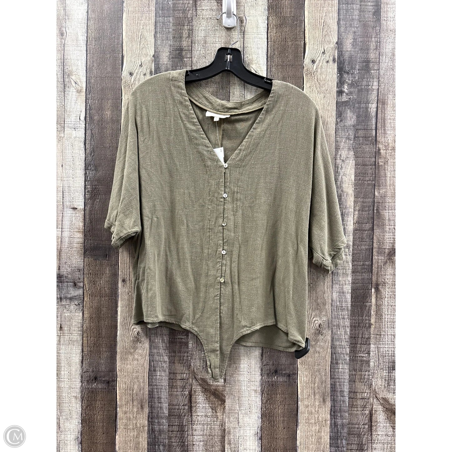 Top Short Sleeve By Melloday In Green, Size: L