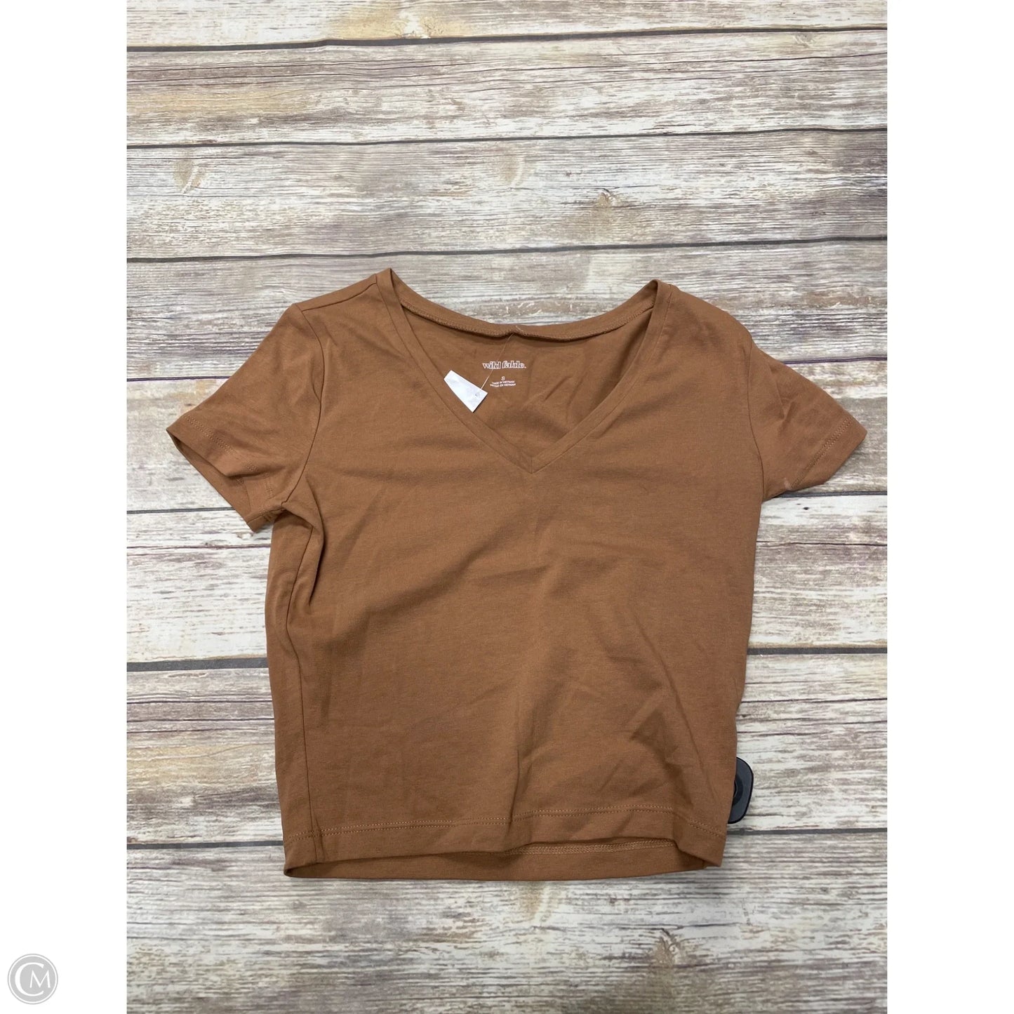 Top Short Sleeve By Wild Fable In Tan, Size: S