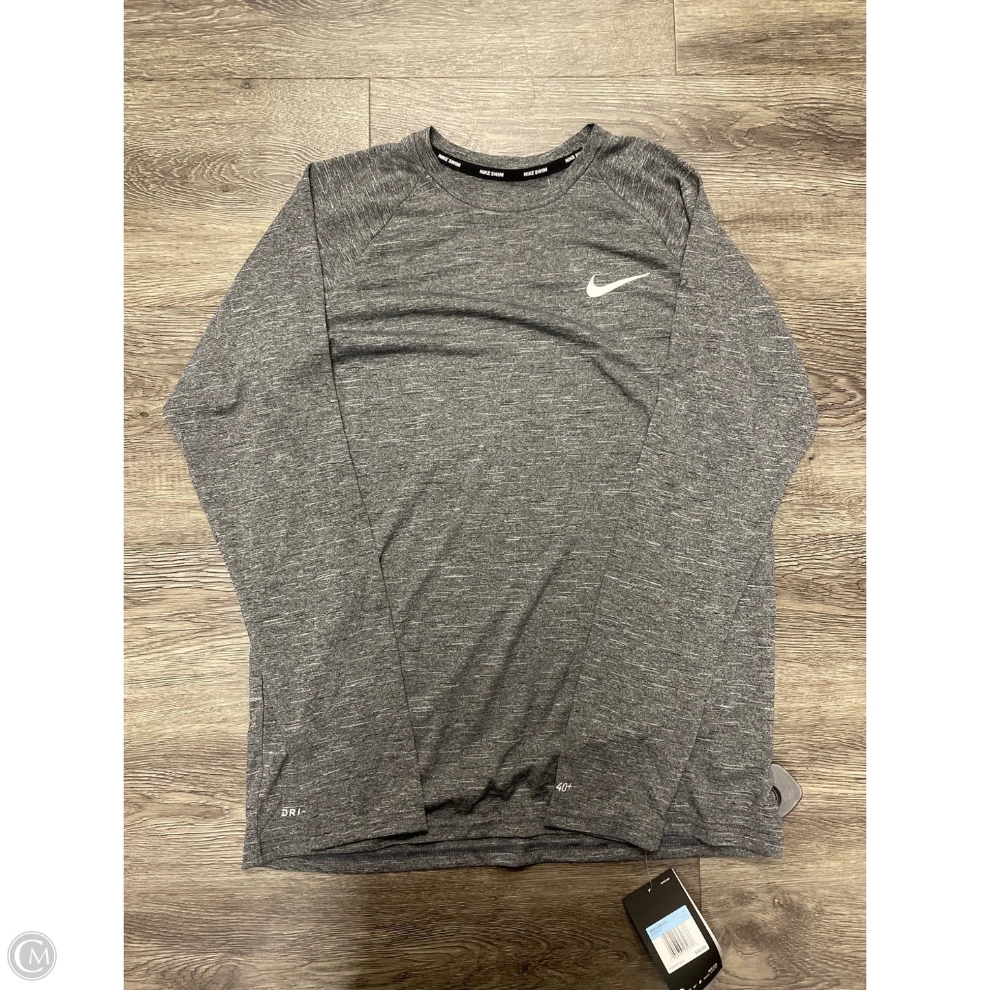 Athletic Top Long Sleeve Crewneck By Nike In Grey, Size: M