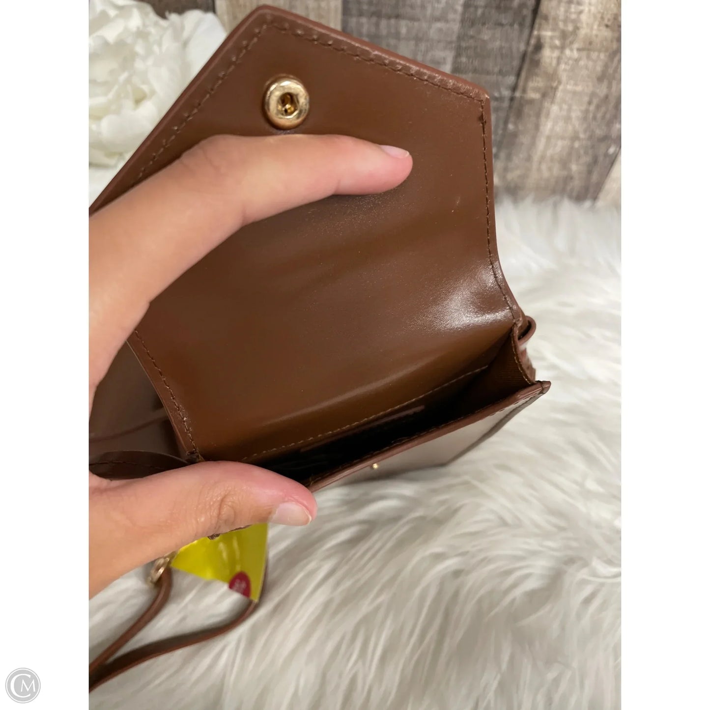 Crossbody By Cmf, Size: Small