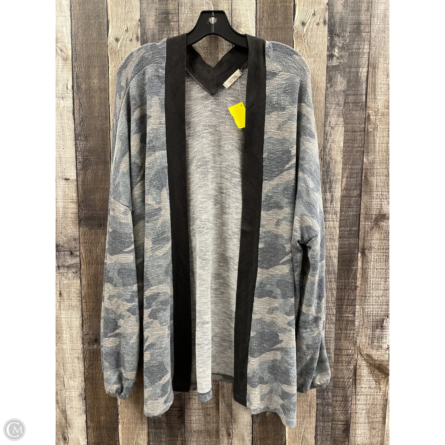 Cardigan By Oddi In Camouflage Print, Size: 1x