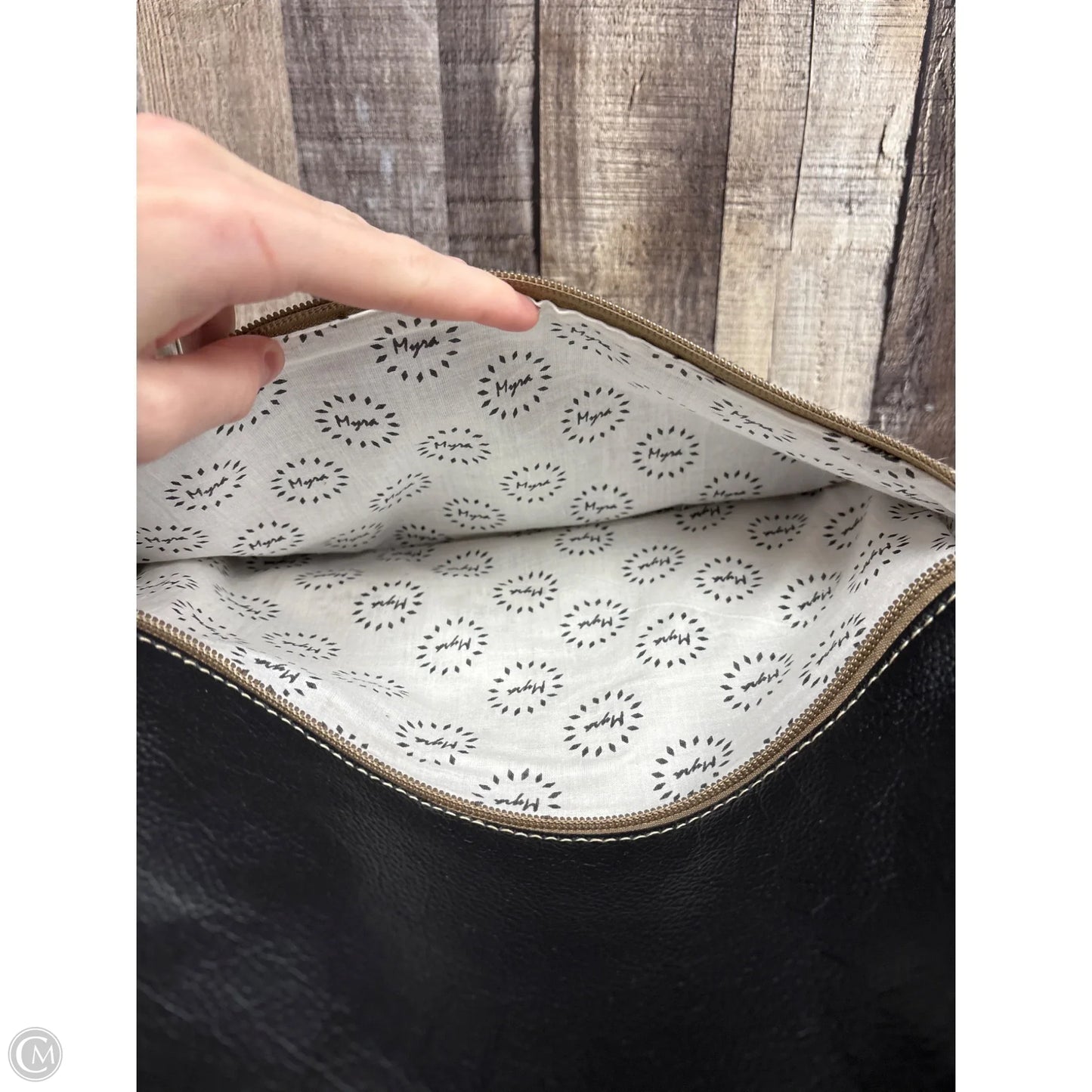 Crossbody By Myra, Size: Medium