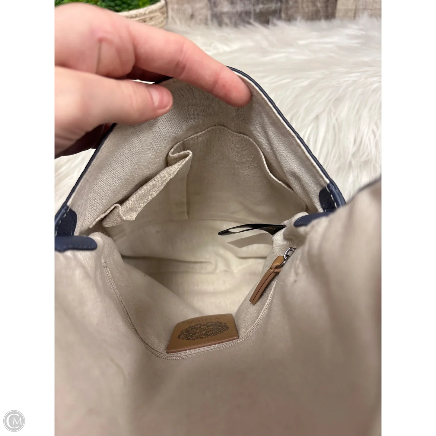 Crossbody Leather By Vince Camuto, Size: Medium